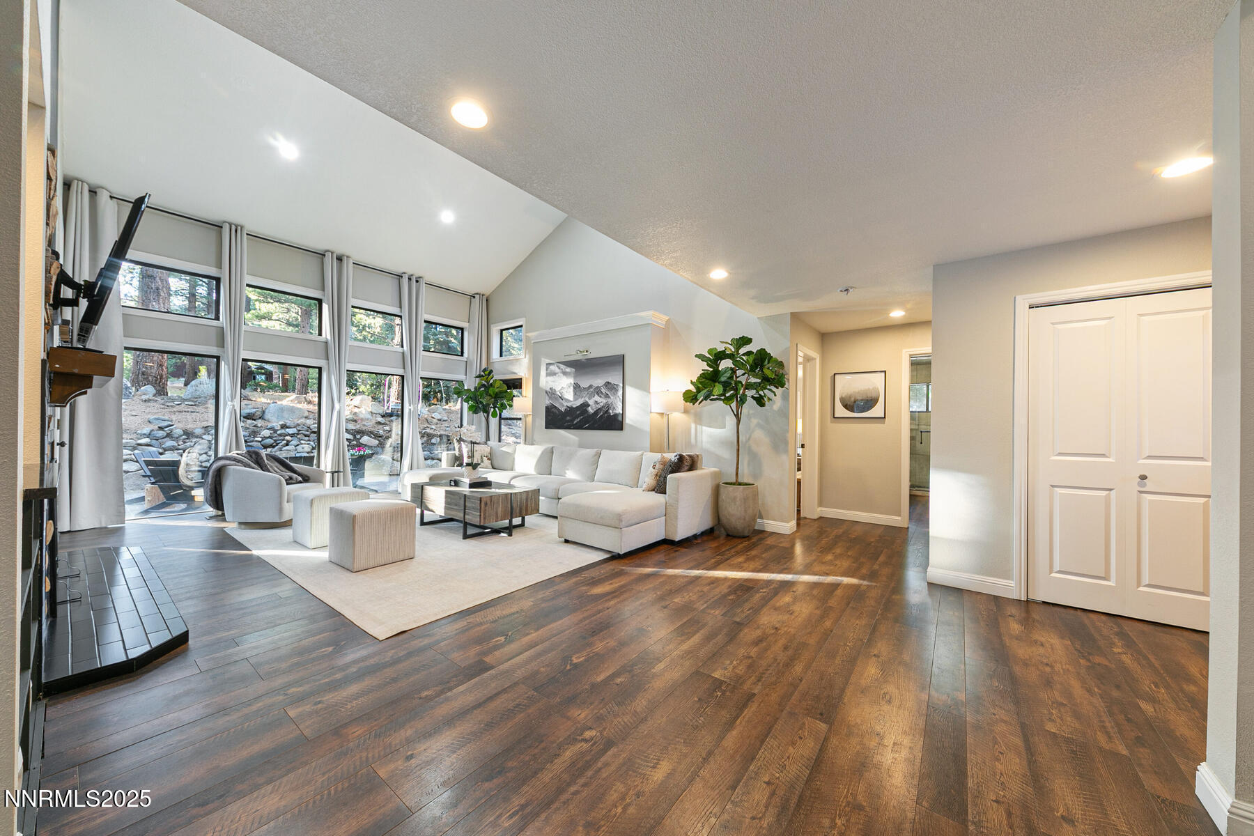 25 Winterberry Ct Reno NV 89511 USA-018-