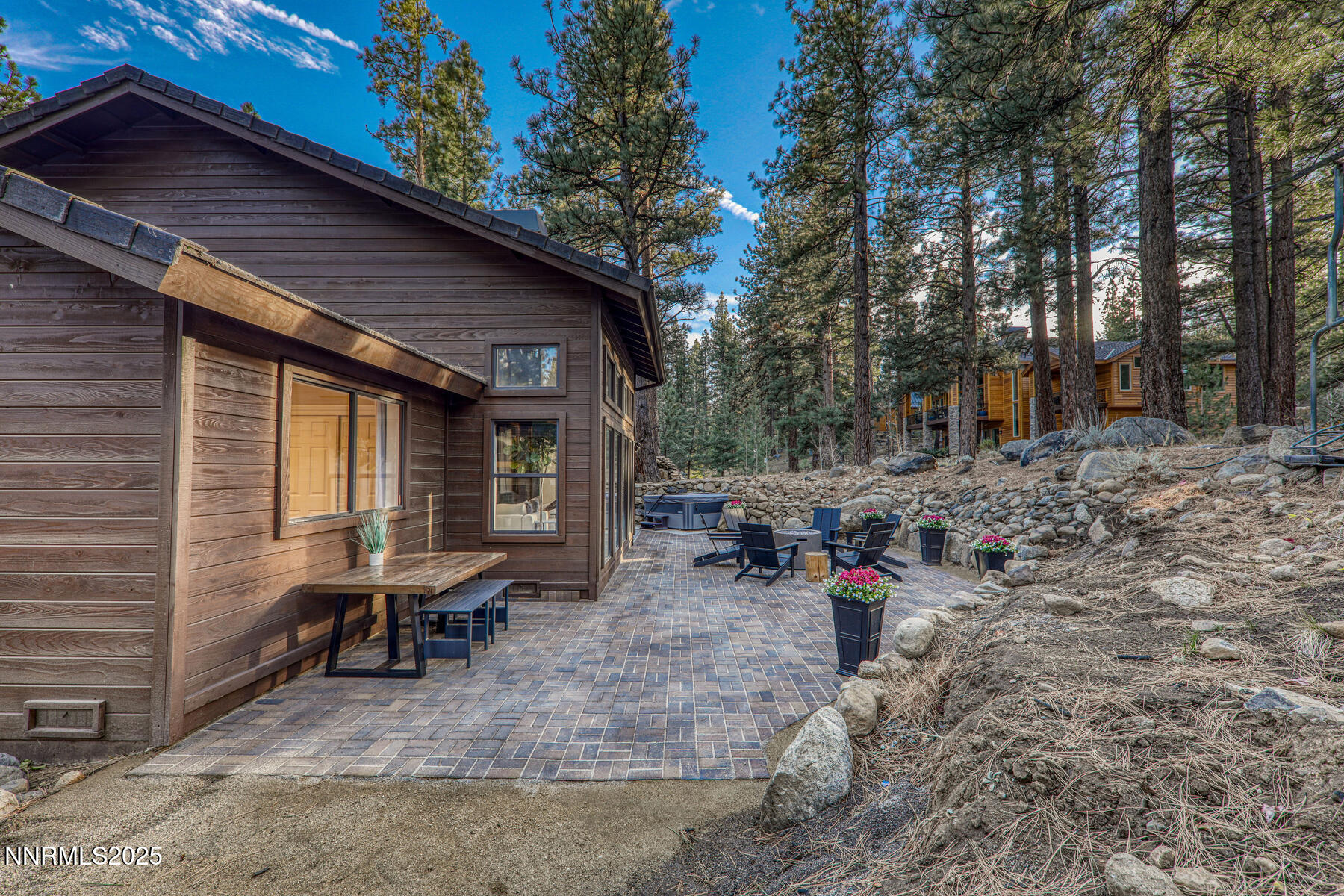 25 Winterberry Ct Reno NV 89511 USA-003-