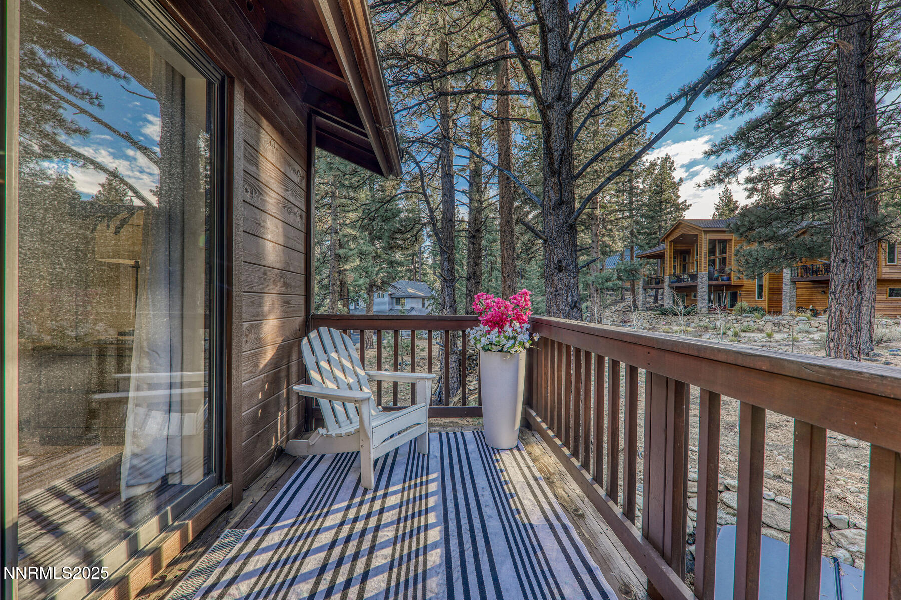 25 Winterberry Ct Reno NV 89511 USA-002-