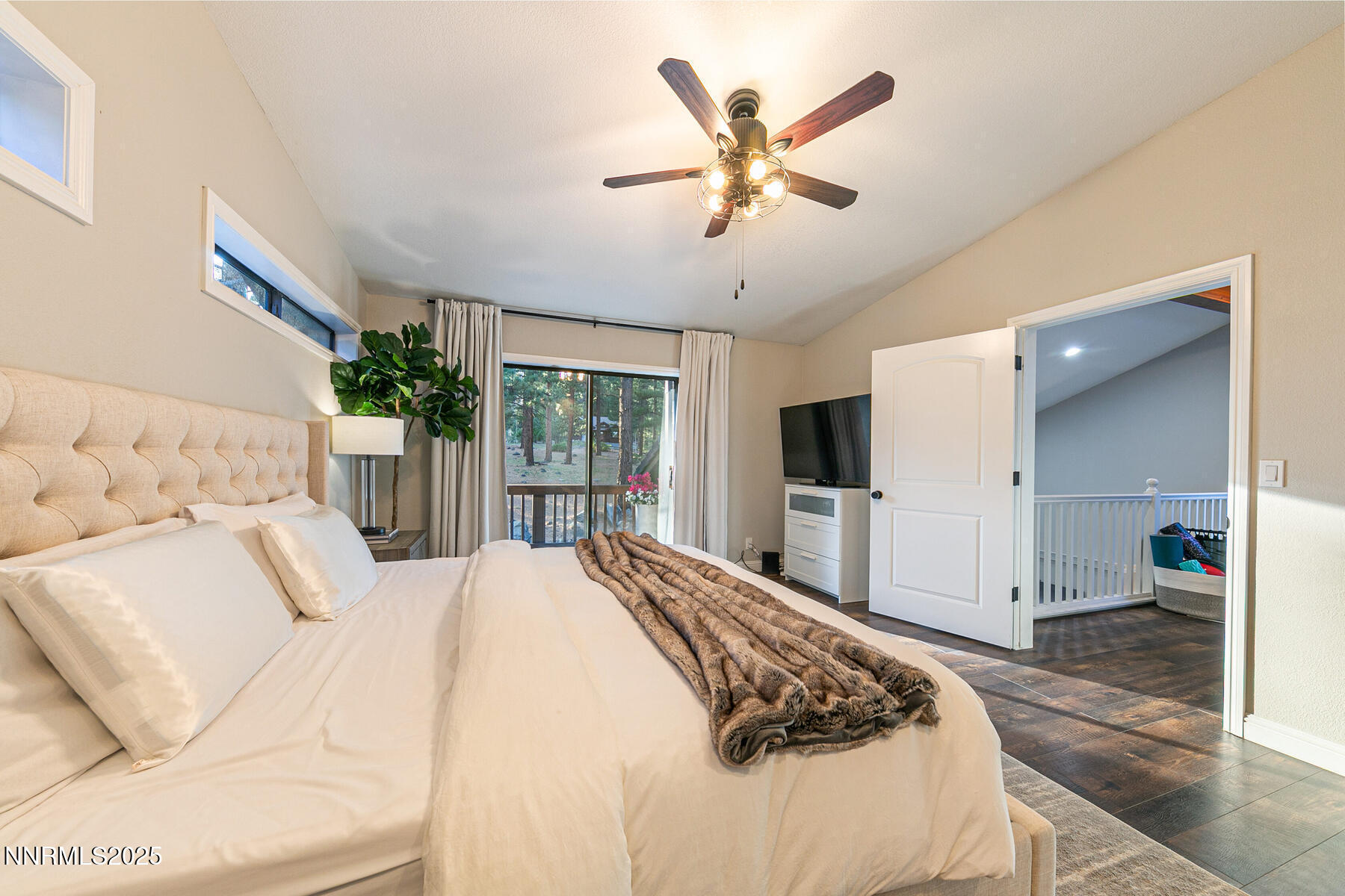 25 Winterberry Ct Reno NV 89511 USA-031-