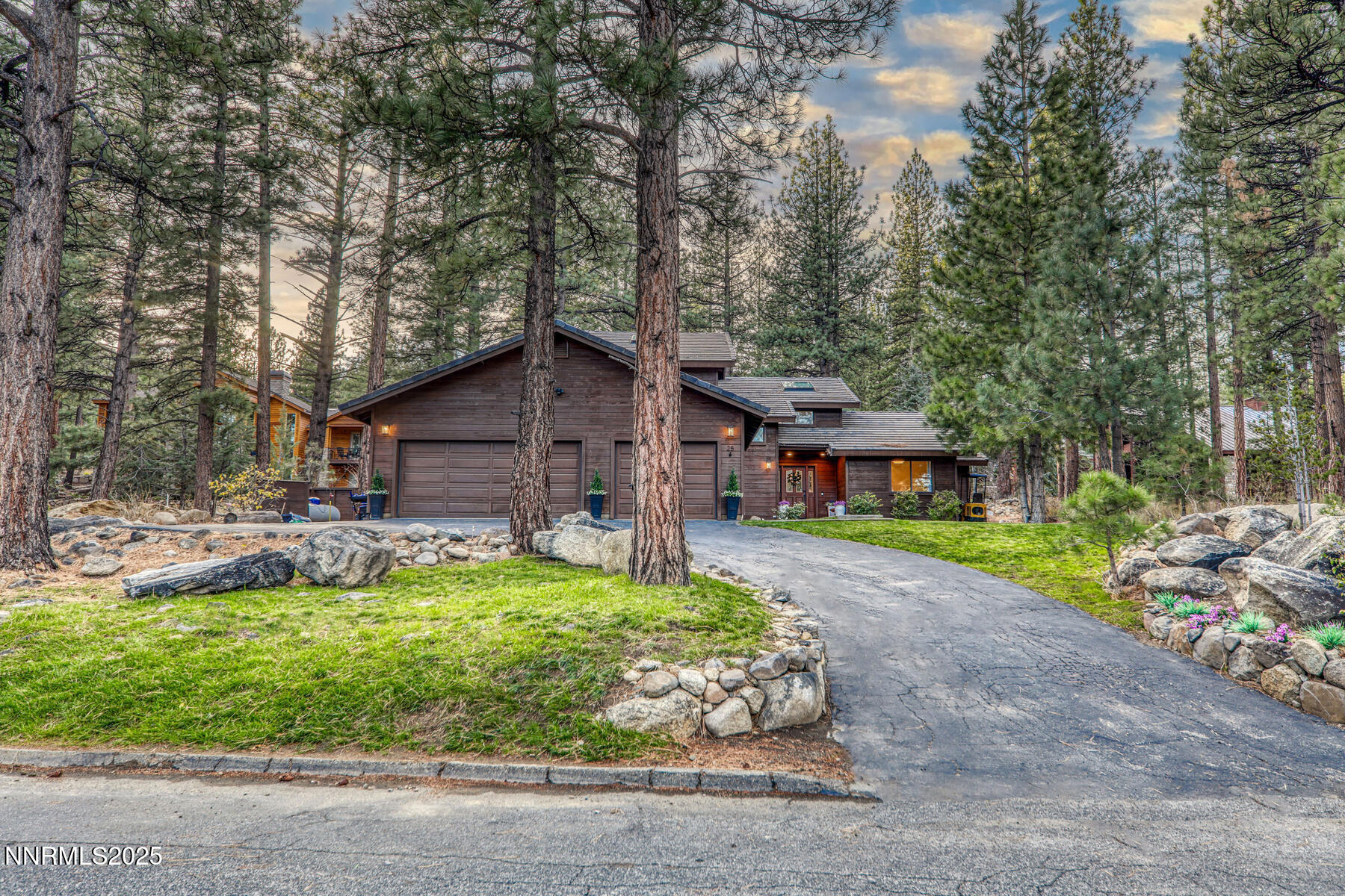 25 Winterberry Ct Reno NV 89511 USA-035-