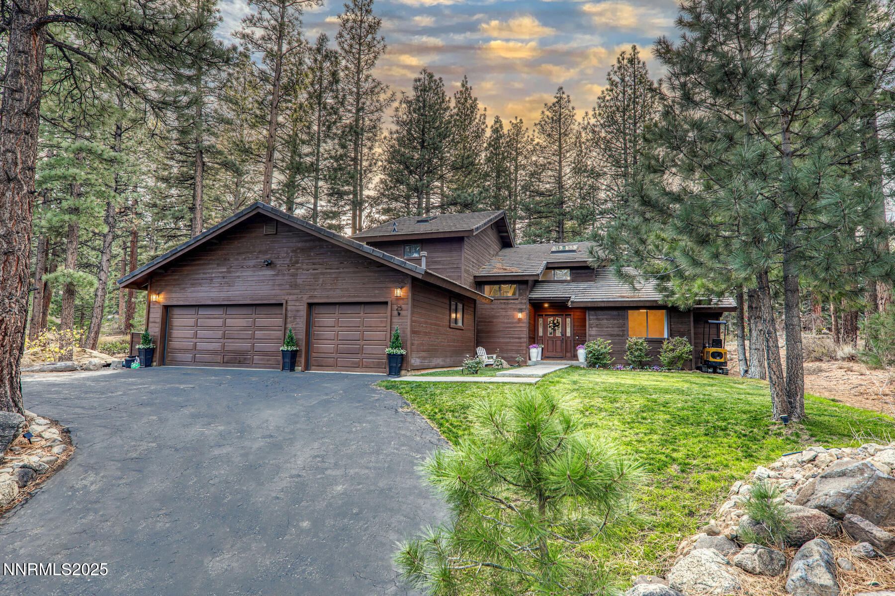 25 Winterberry Ct Reno NV 89511 USA-034-