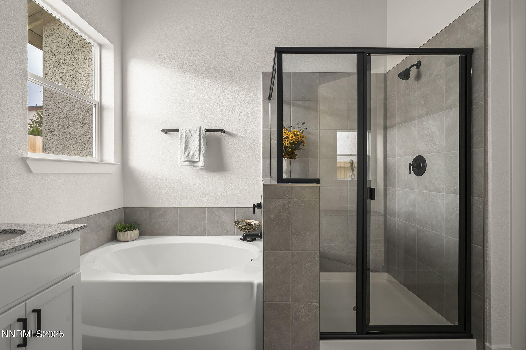 22-web-or-mls-_DSC0767