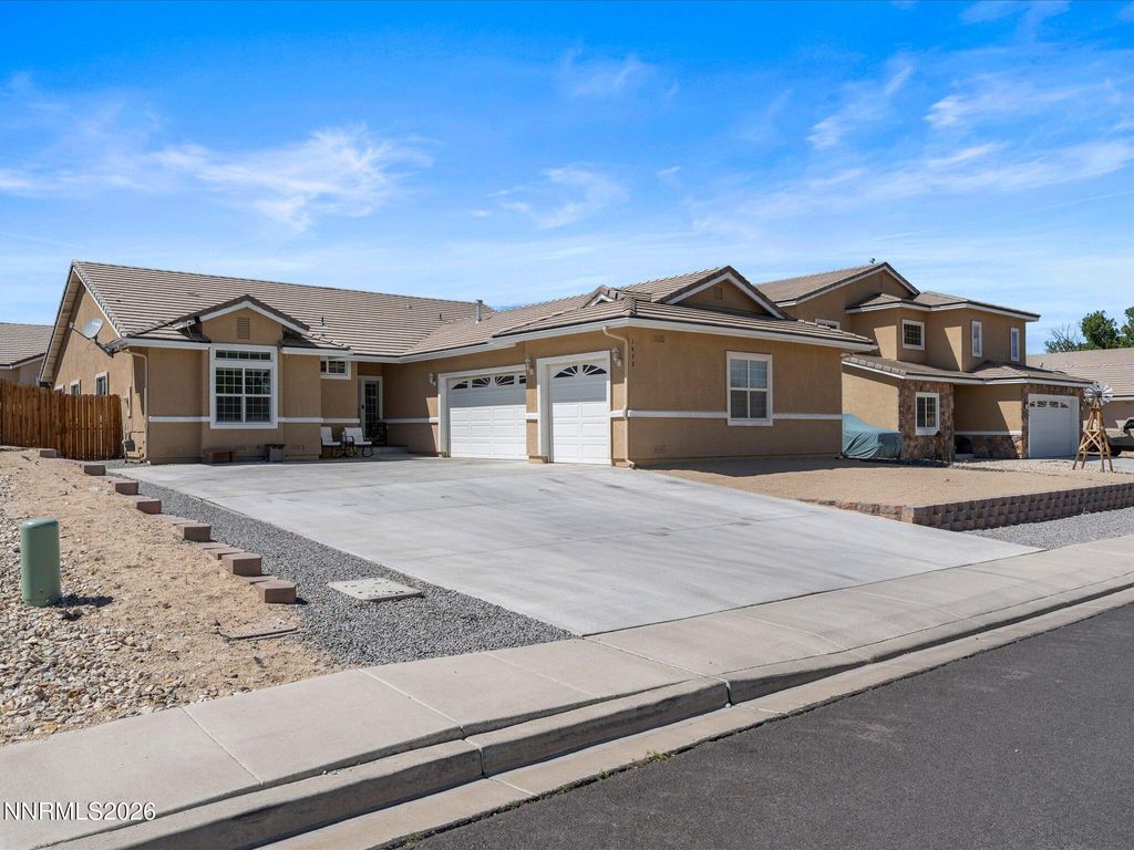 Photo of 1472 Green River Lane, Fernley, NV 89408 (MLS # 260004448)