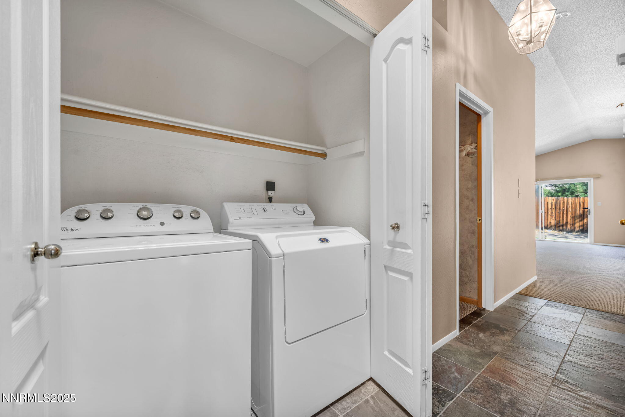 53-web-or-mls-6339-park-pl