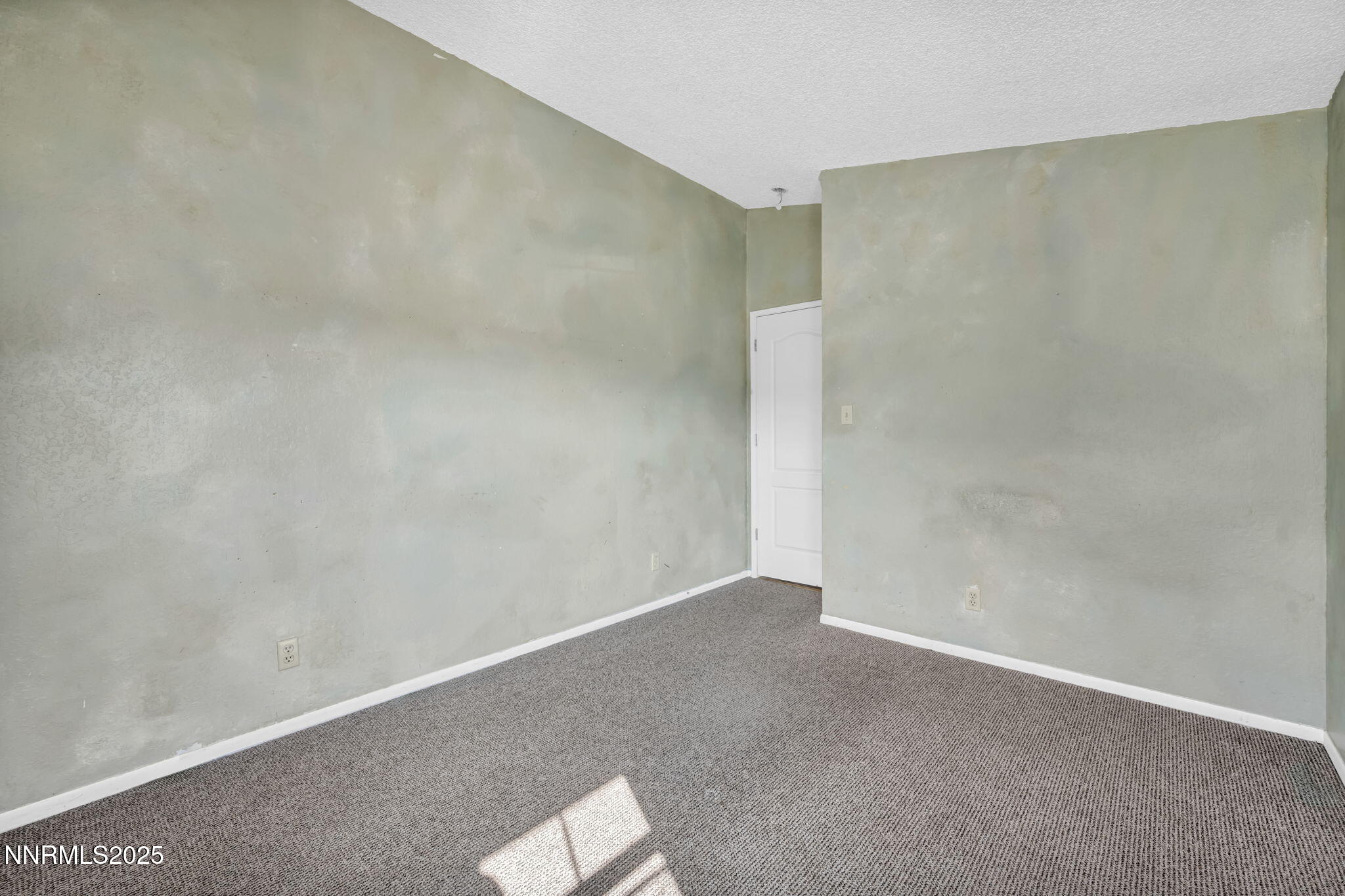 30-web-or-mls-6339-park-pl