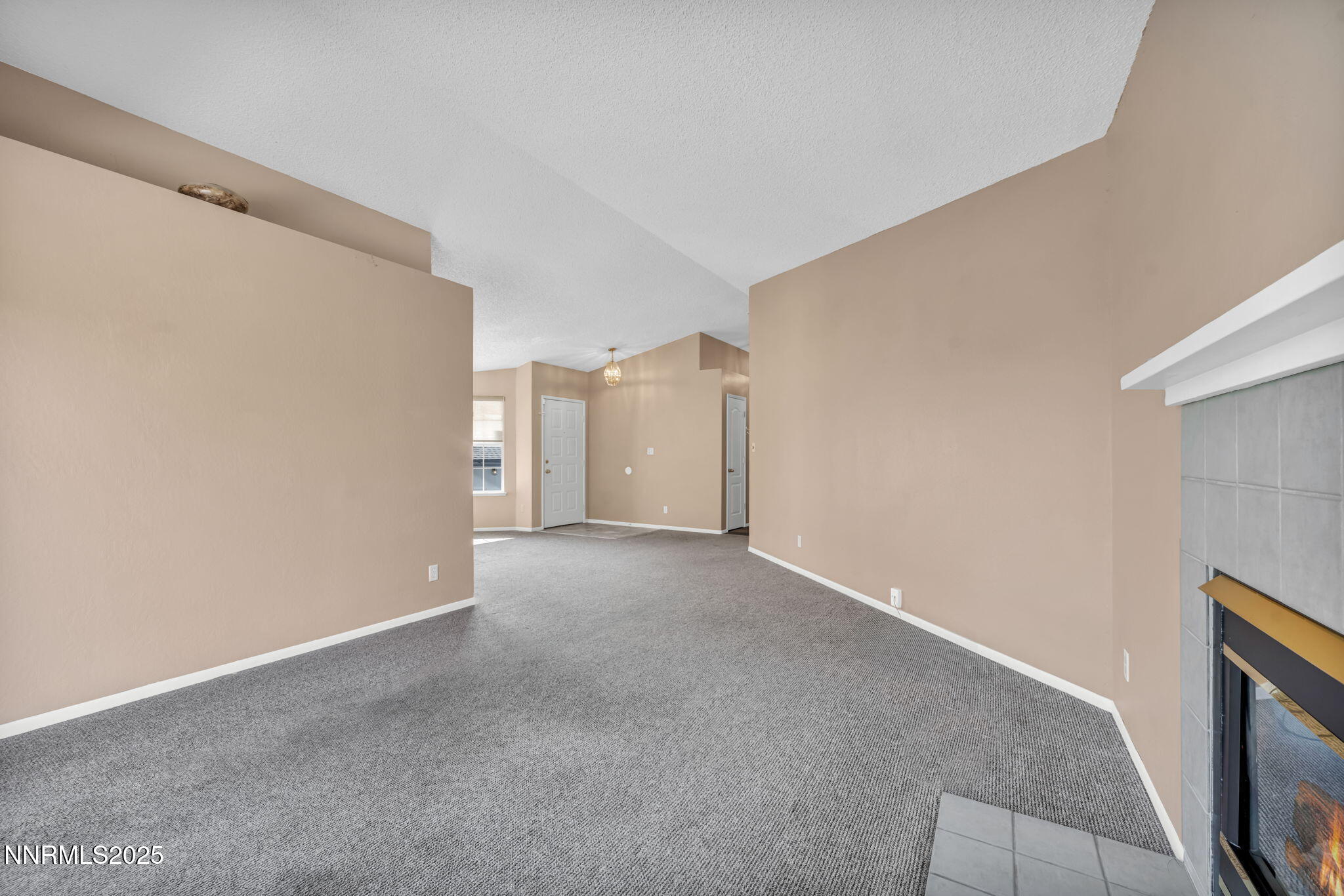 46-web-or-mls-6339-park-pl