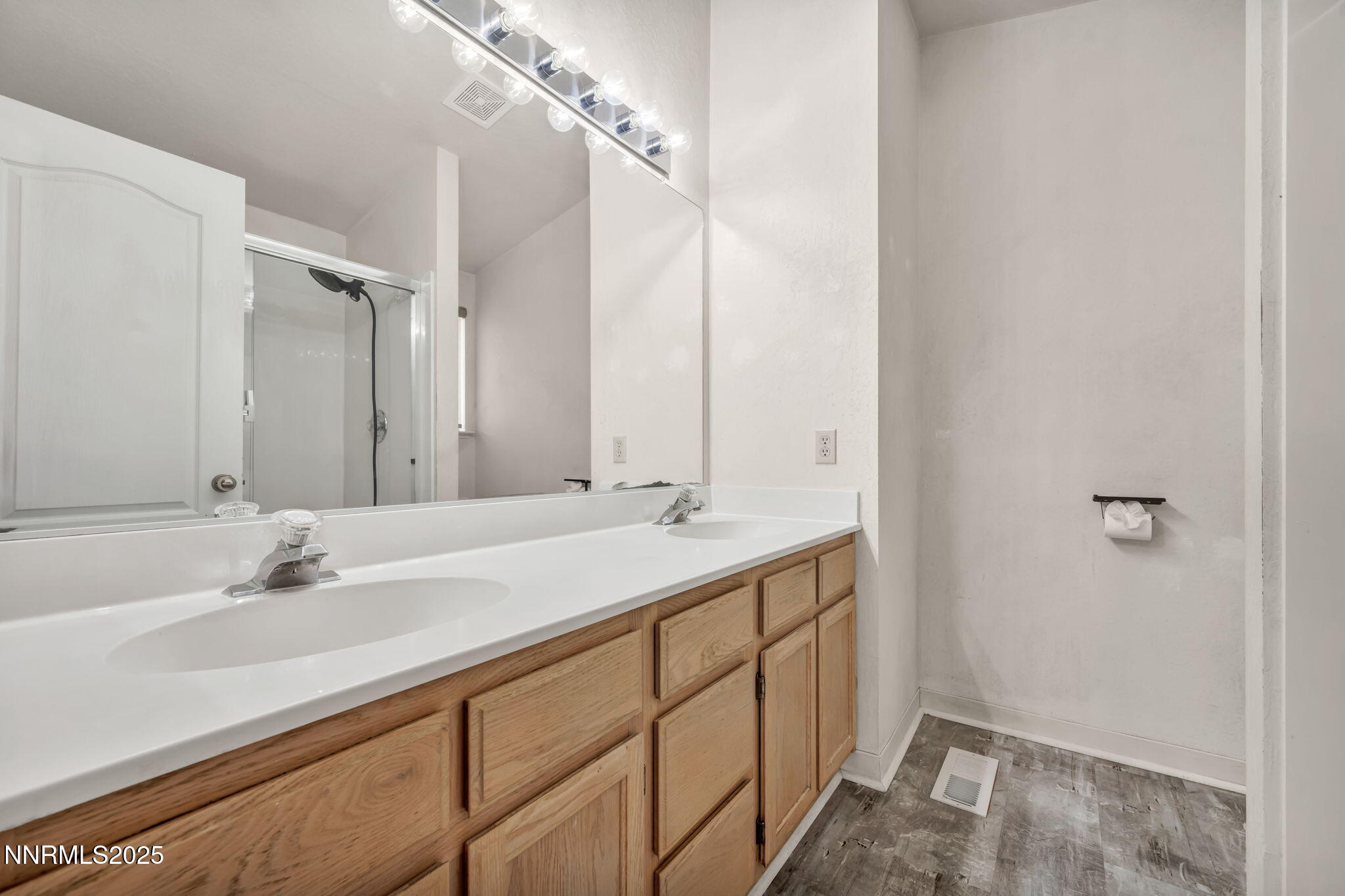 49-web-or-mls-6339-park-pl