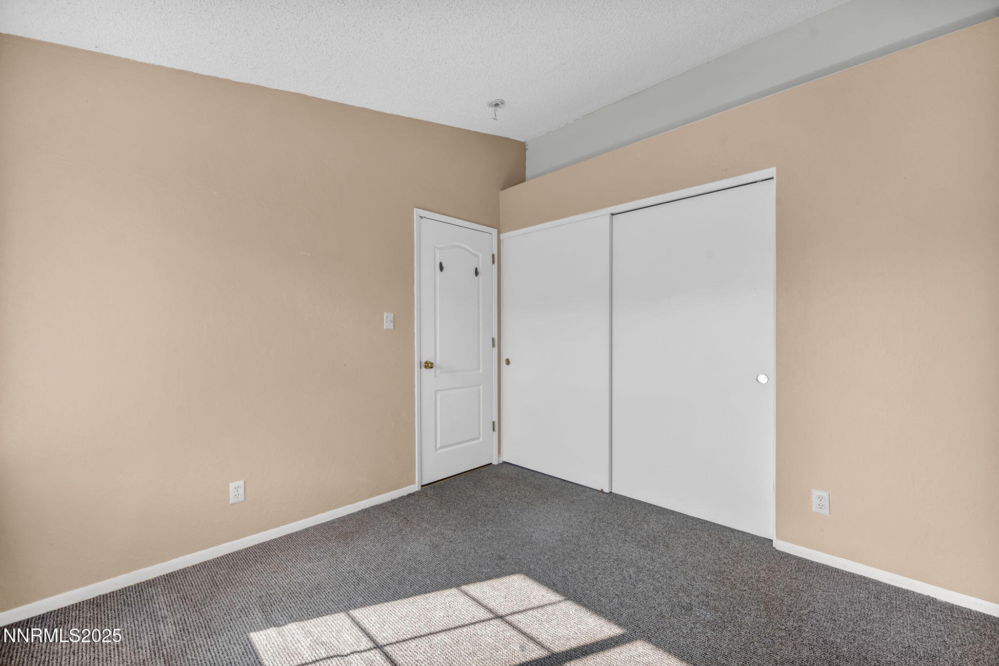 32-web-or-mls-6339-park-pl