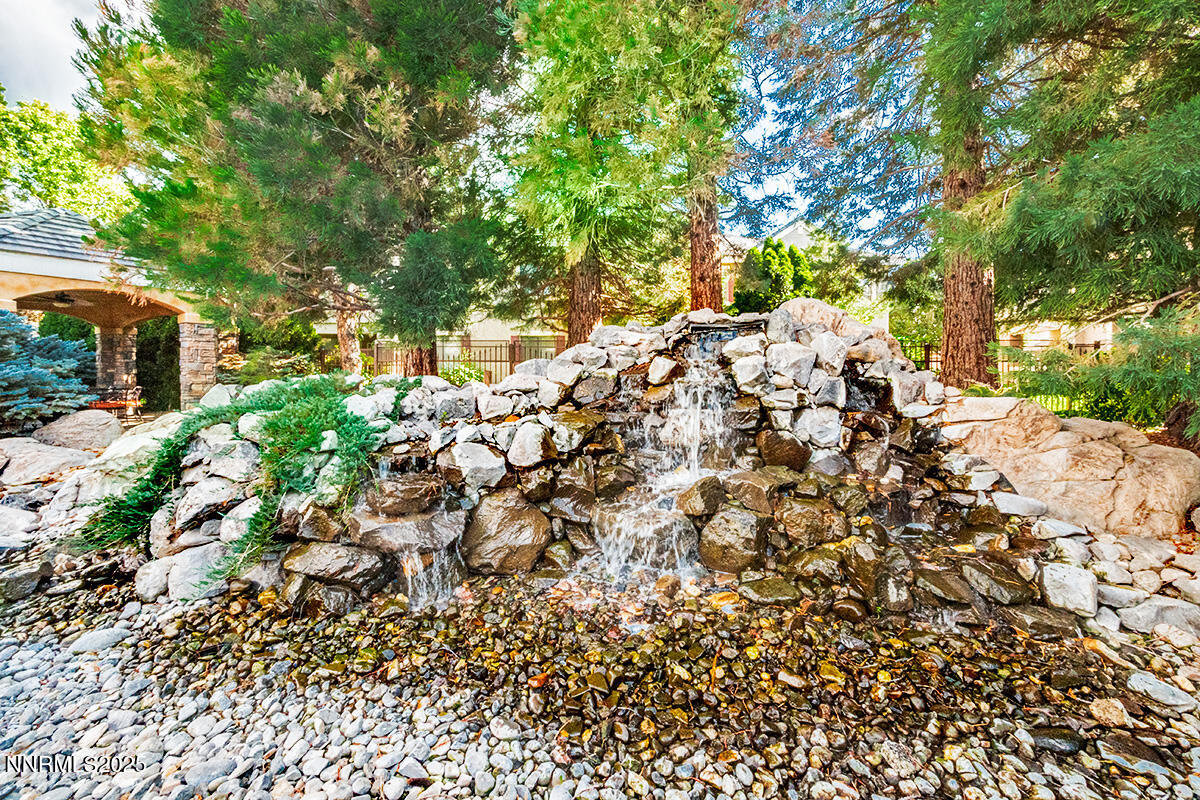 Tanamera- HOA-Fountain