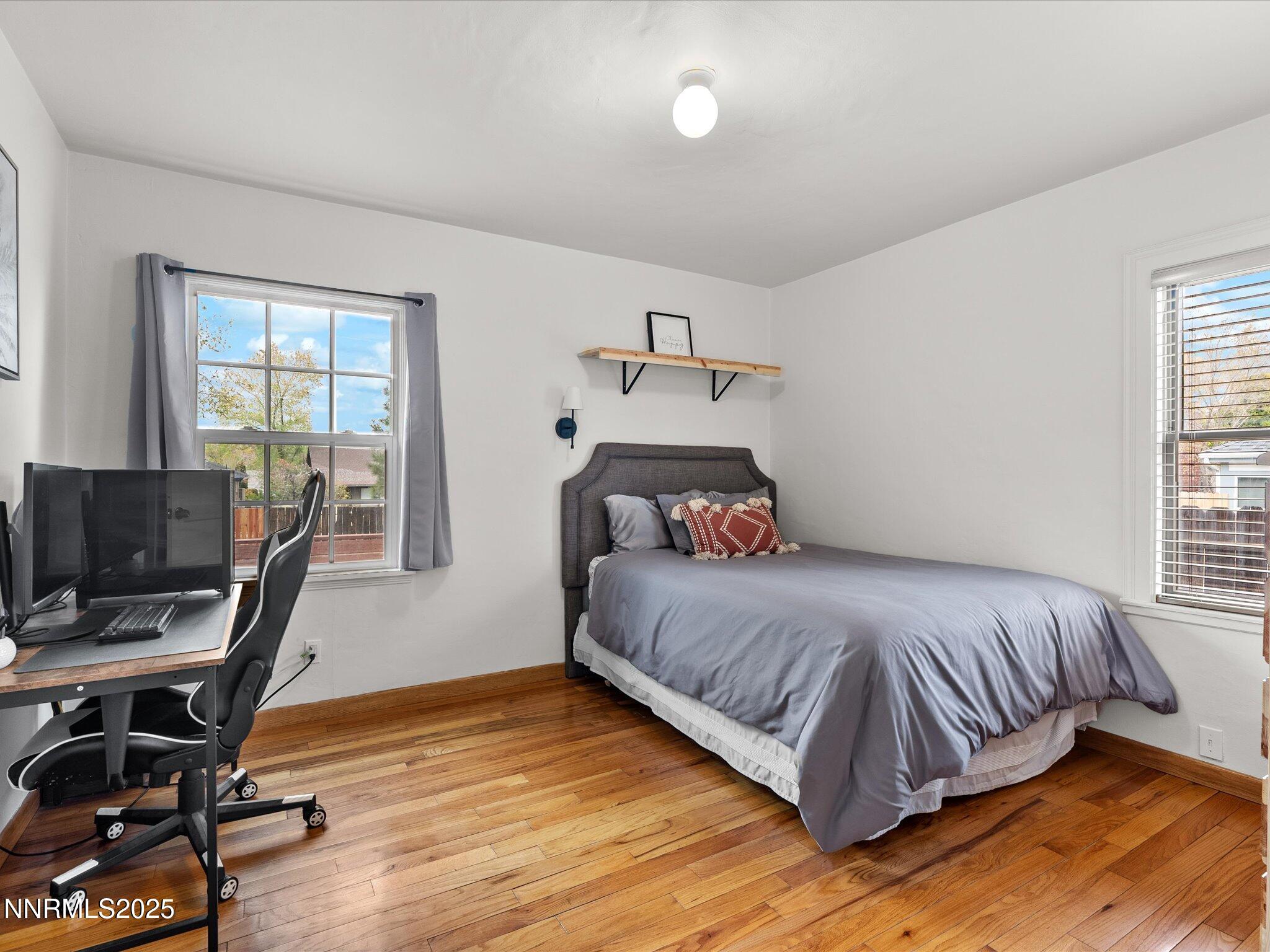 14-1620 The Strand-113