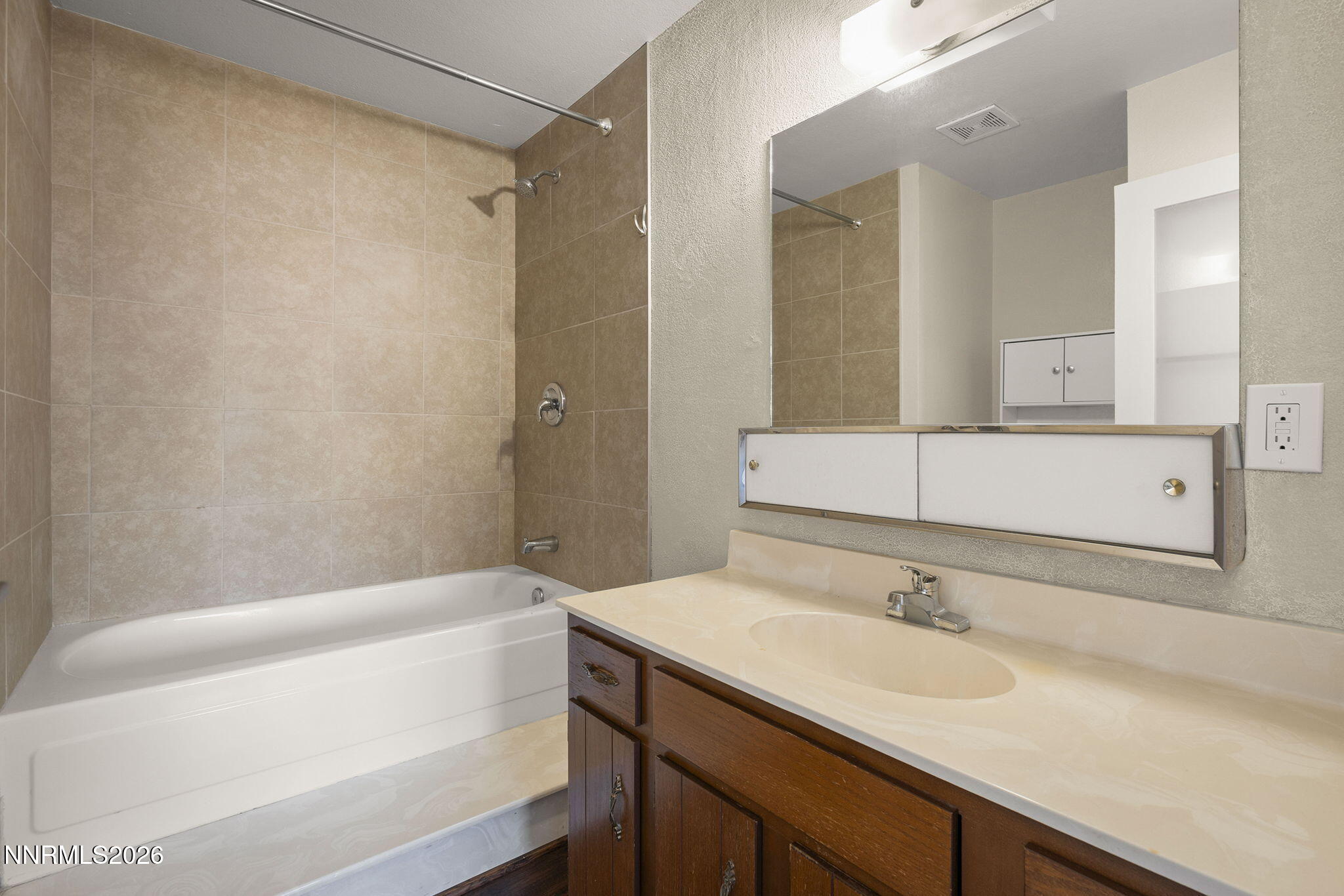 16-web-or-mls-_DSC0255