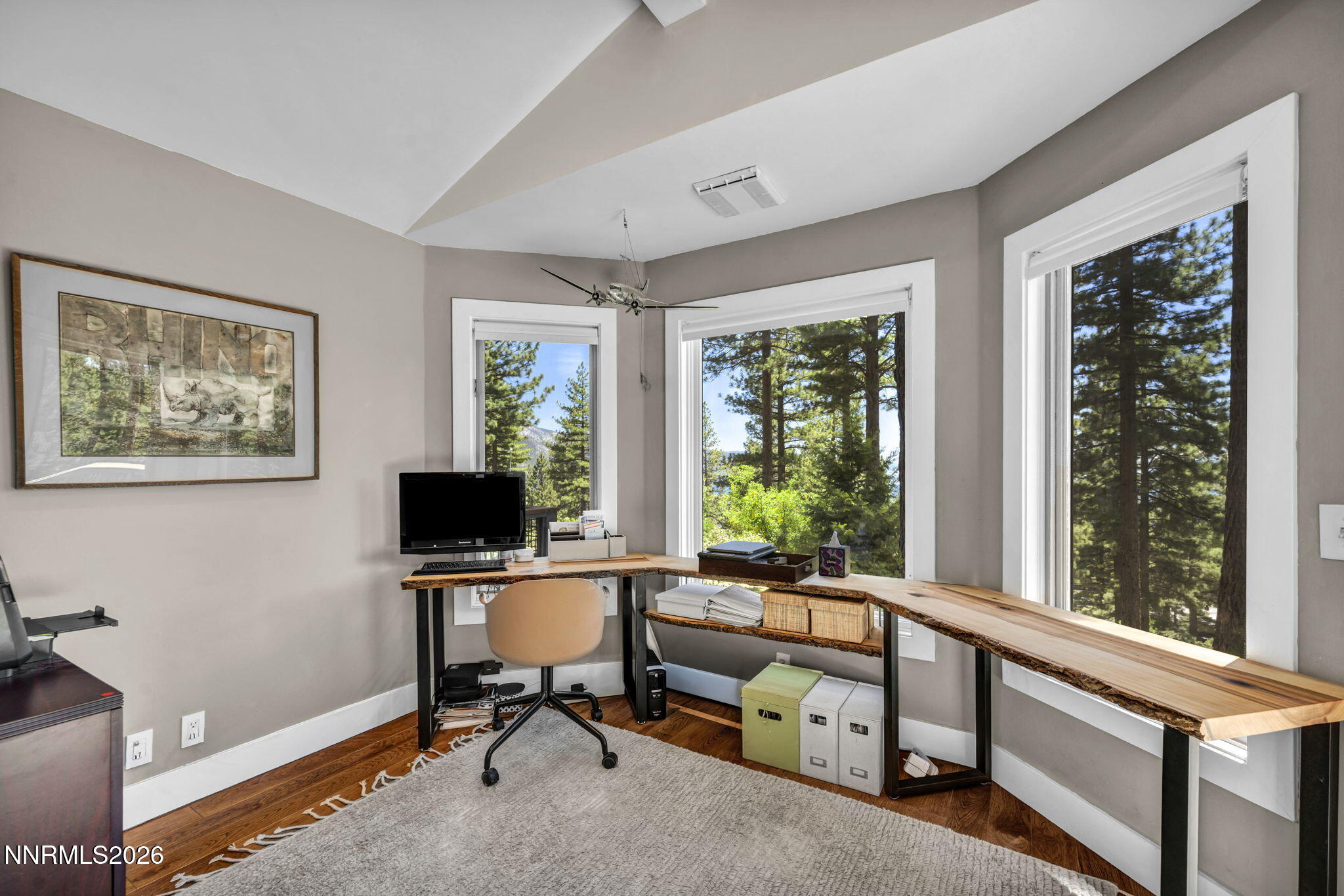 157-web-or-mls-615-woodridge-cir