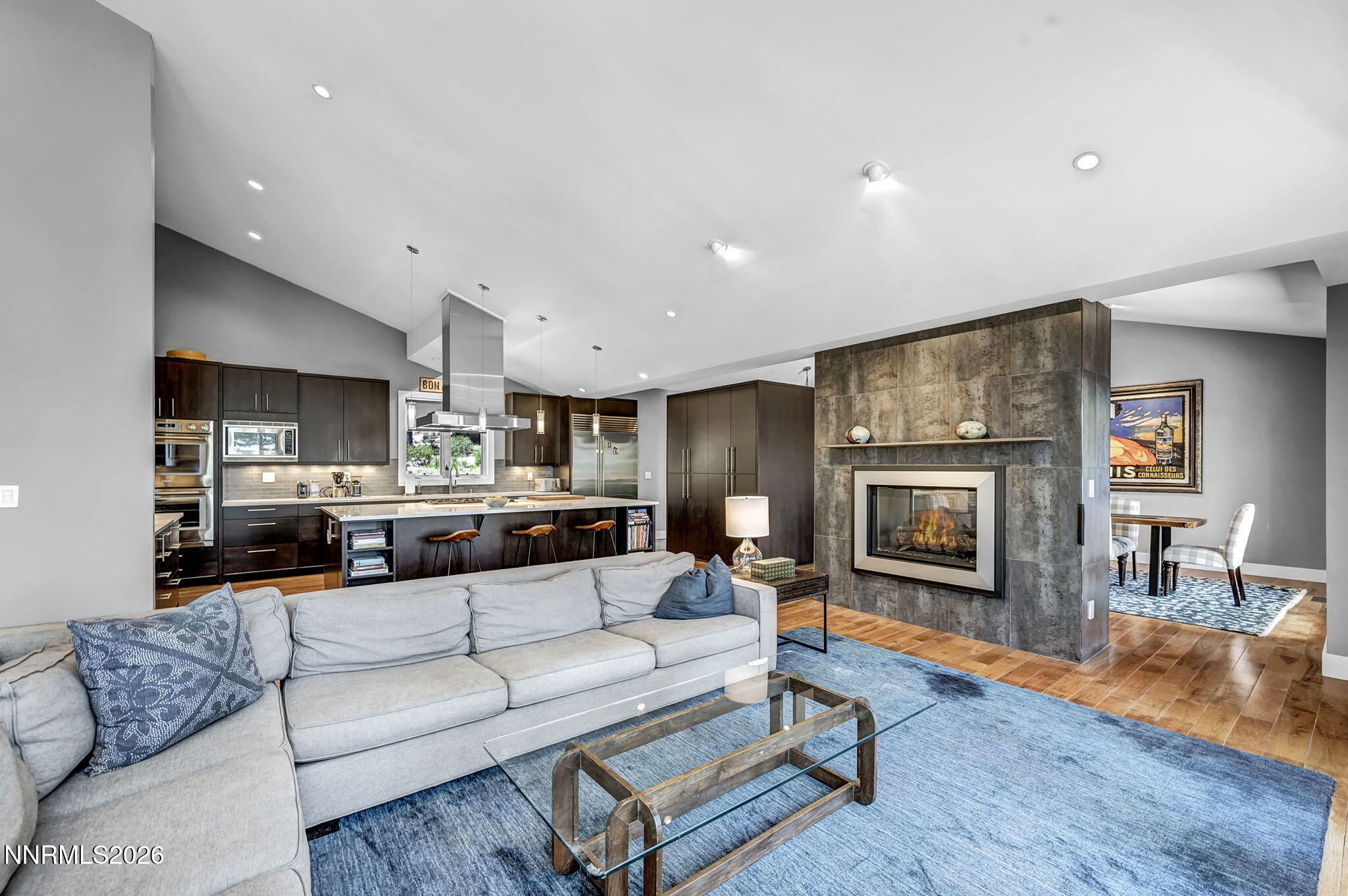 93-web-or-mls-615-woodridge-cir
