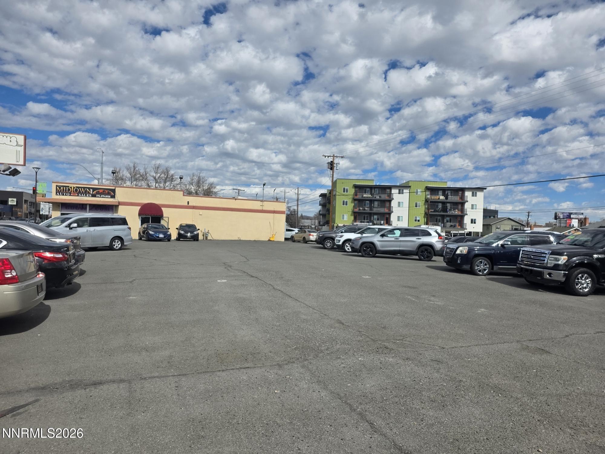 1496 S Virginia Street