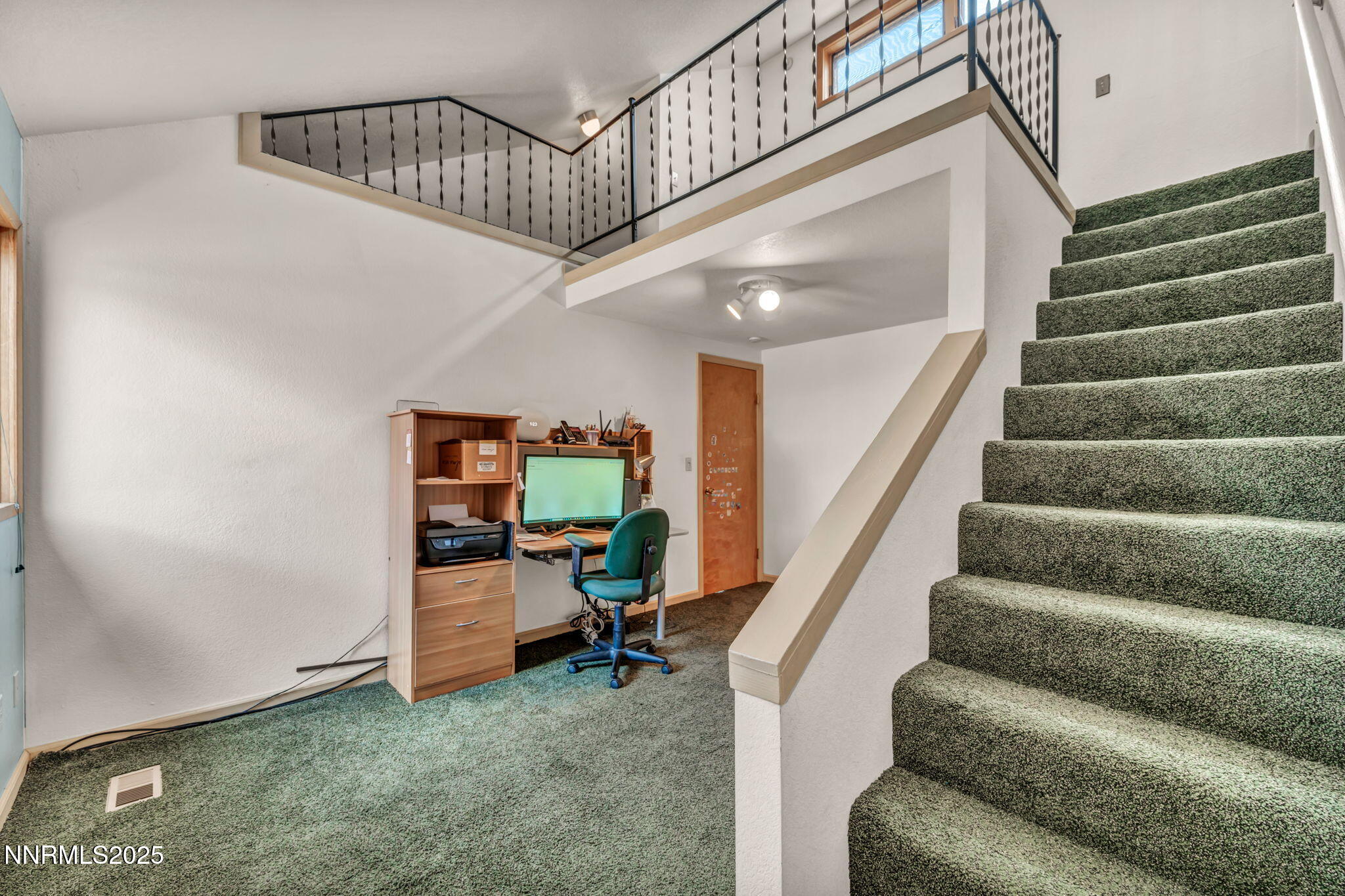 84-web-or-mls-16110-mt-rose-hwy