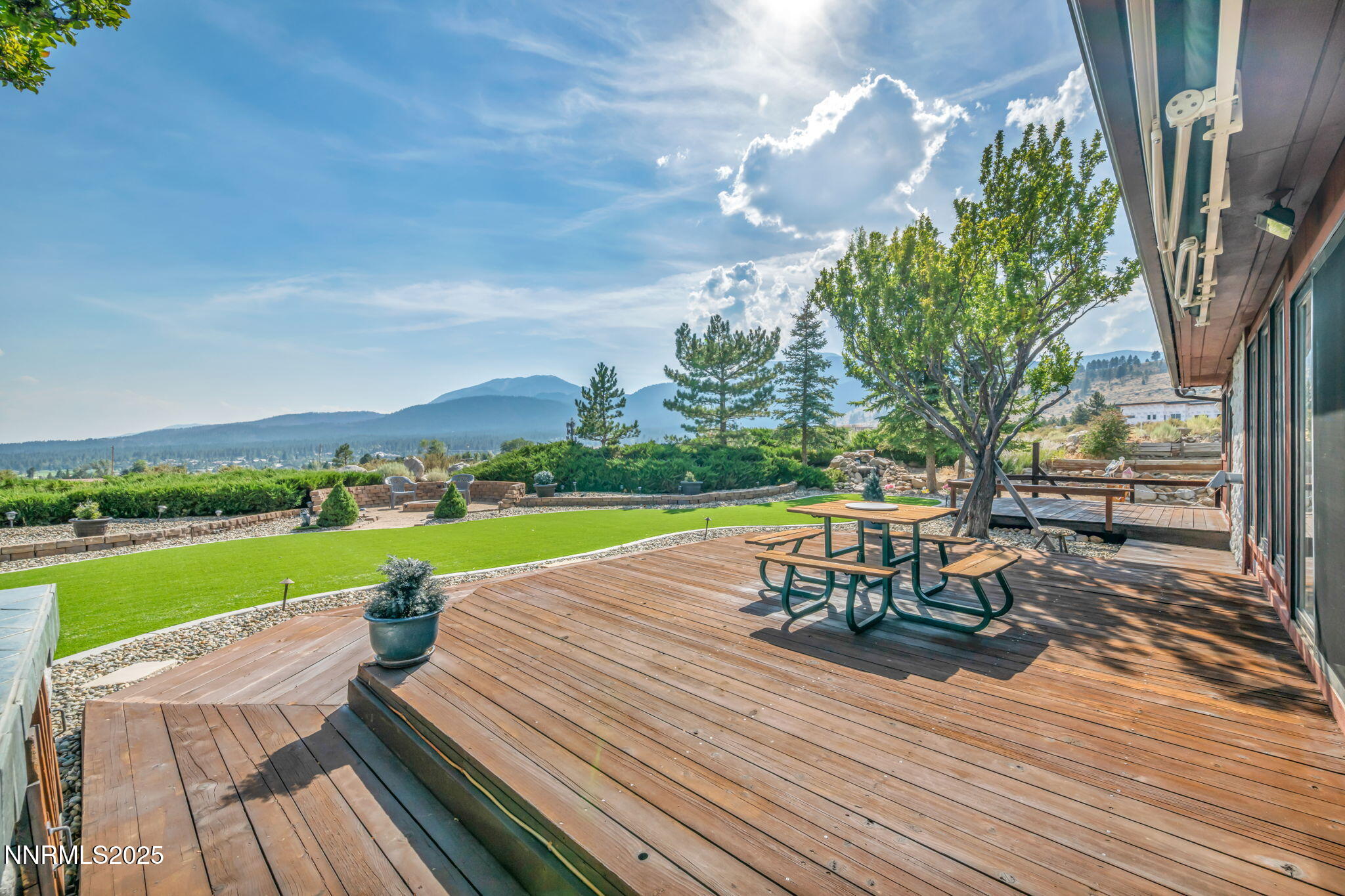 18-web-or-mls-16110-mt-rose-hwy