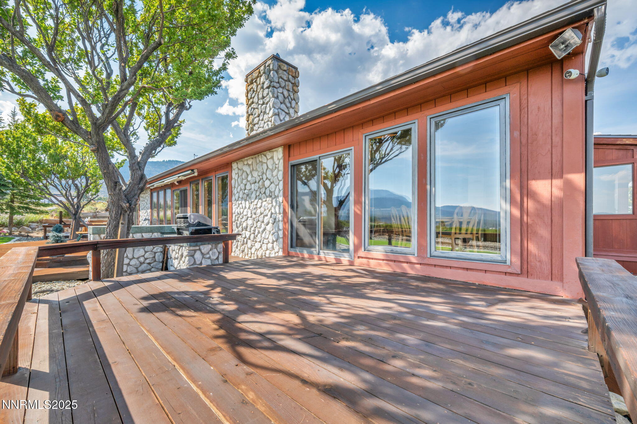 28-web-or-mls-16110-mt-rose-hwy