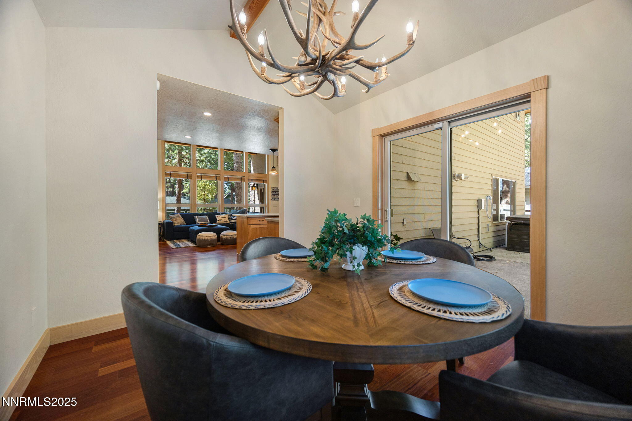 14-web-or-mls-734 Martis Peak-16