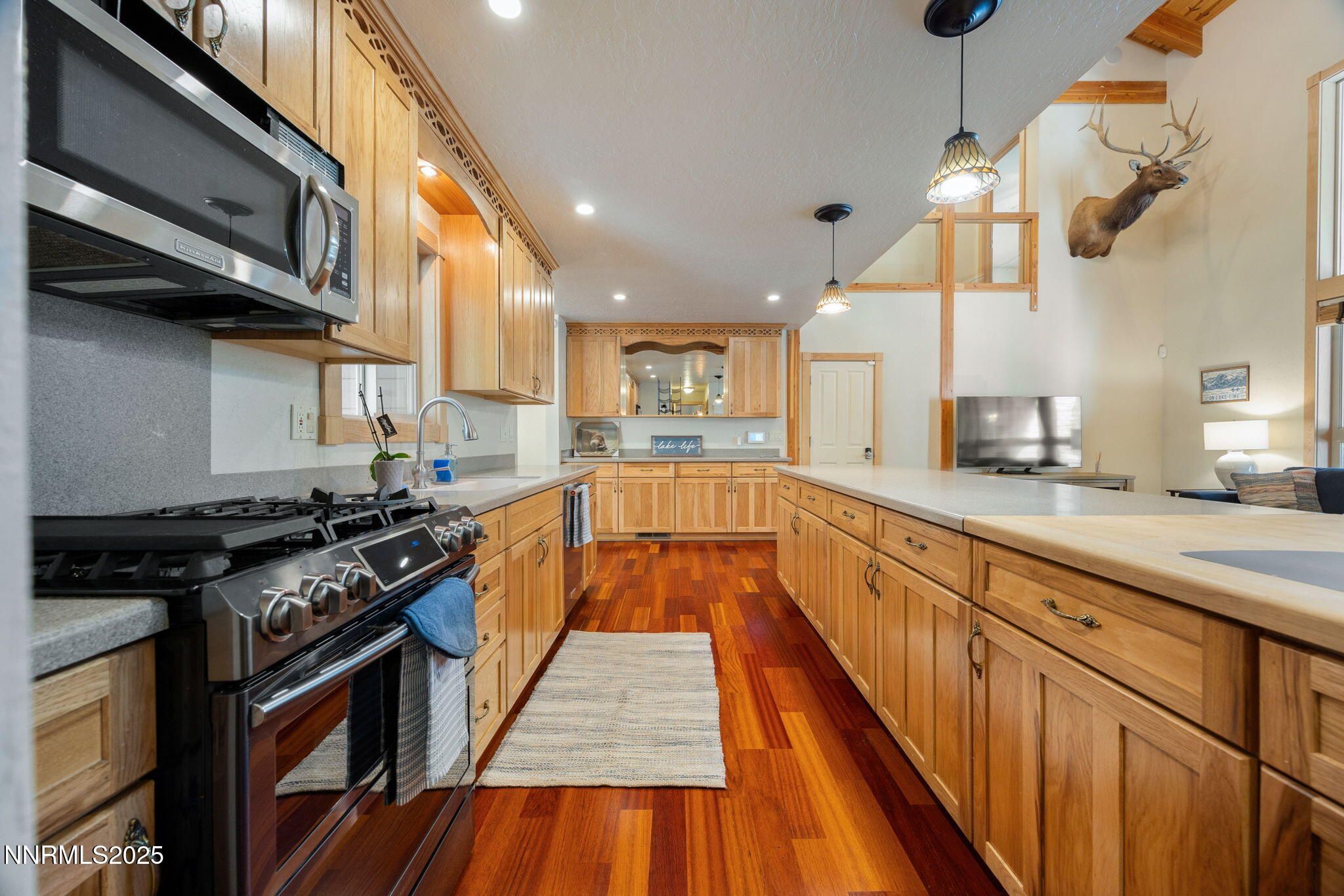 9-web-or-mls-734 Martis Peak-11