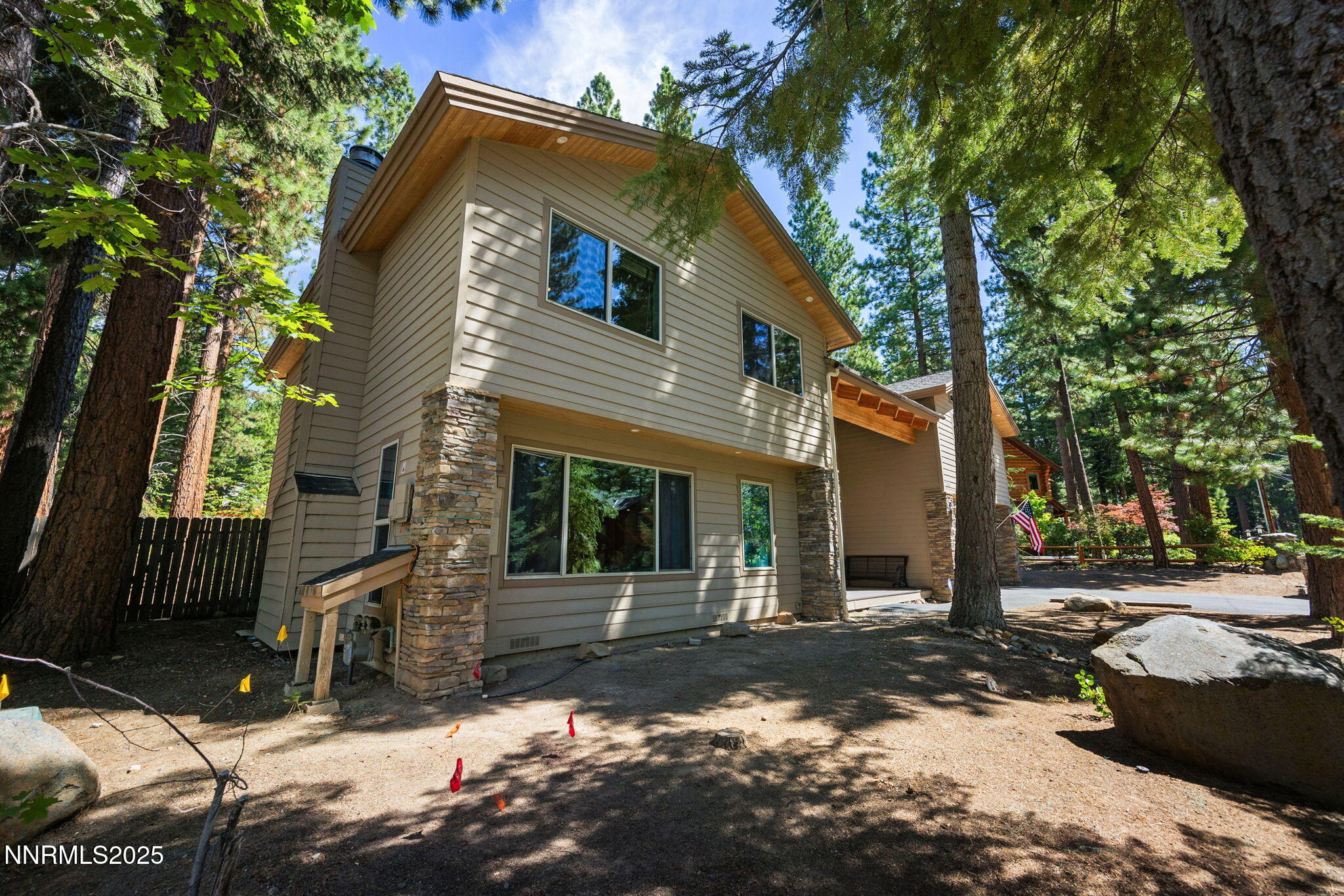 52-web-or-mls-734 Martis Peak-53