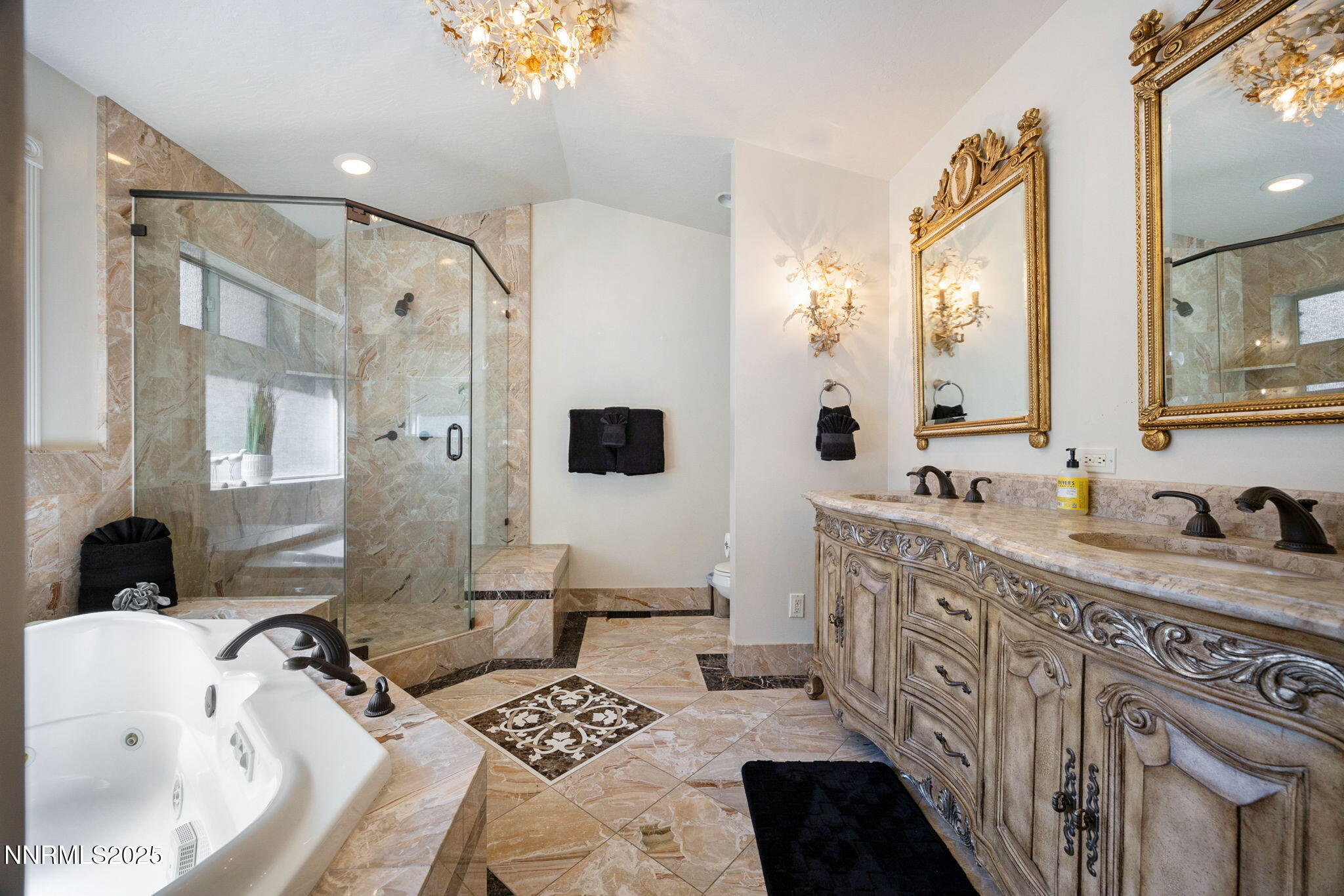 34-web-or-mls-734 Martis Peak-36