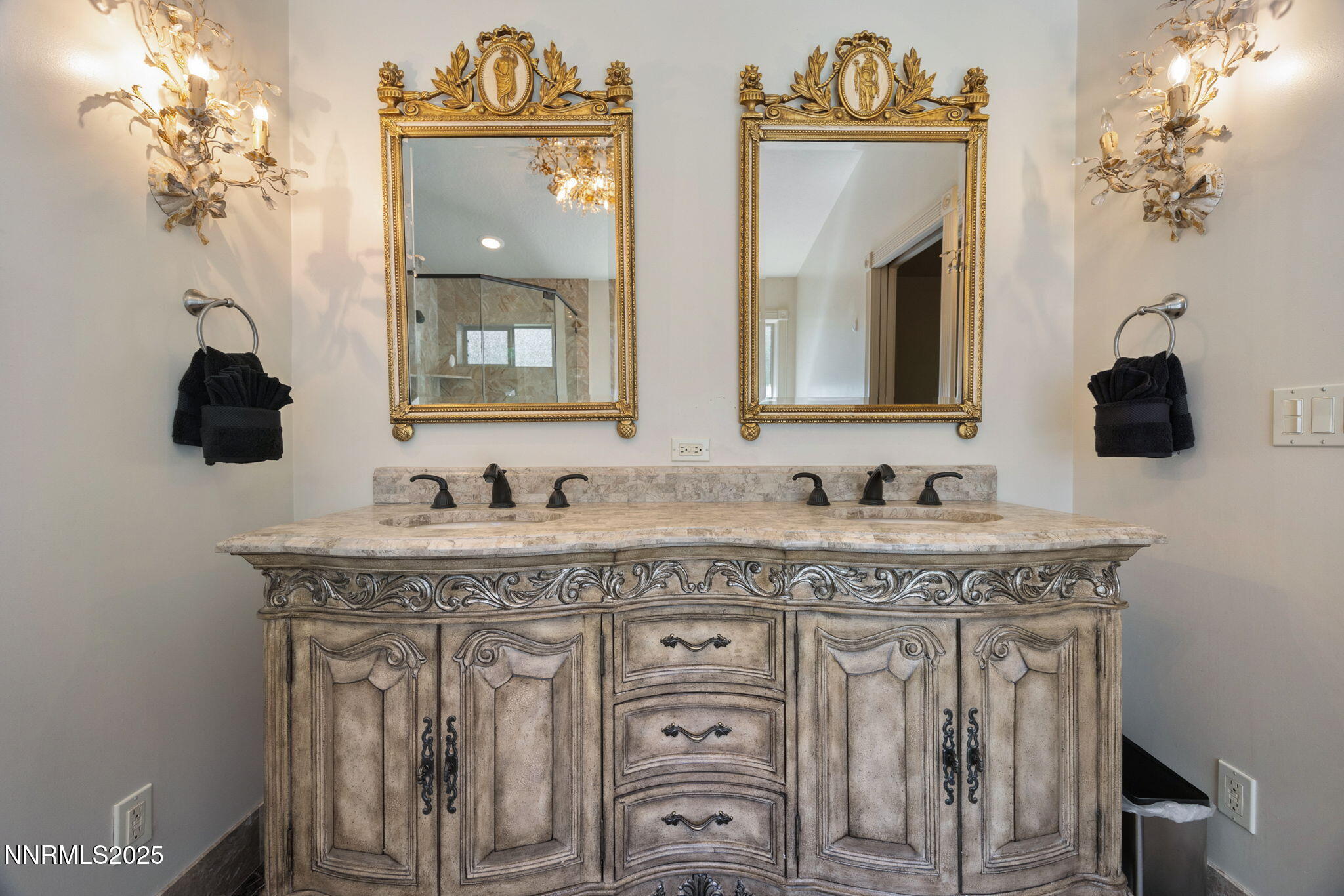 36-web-or-mls-734 Martis Peak-38