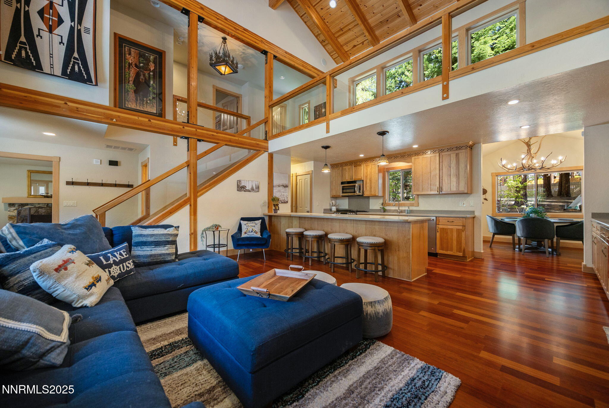 20-web-or-mls-734 Martis Peak-22