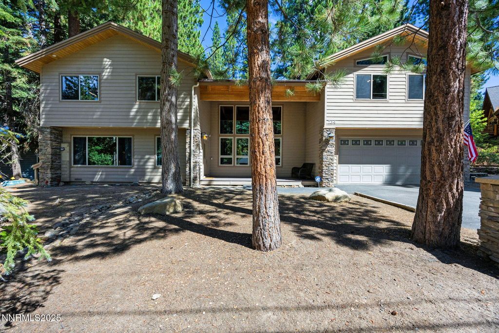 Photo of 734 Martis Peak Drive, Incline Village, NV 89451 (MLS # 250055010)