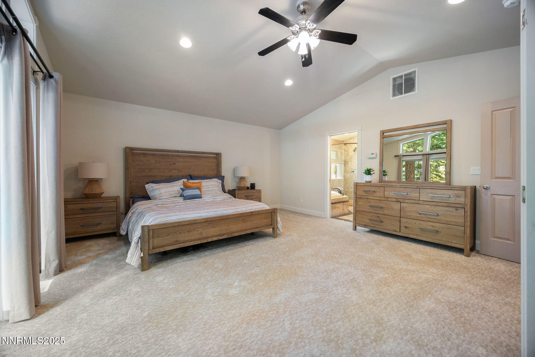 32-web-or-mls-734 Martis Peak-34