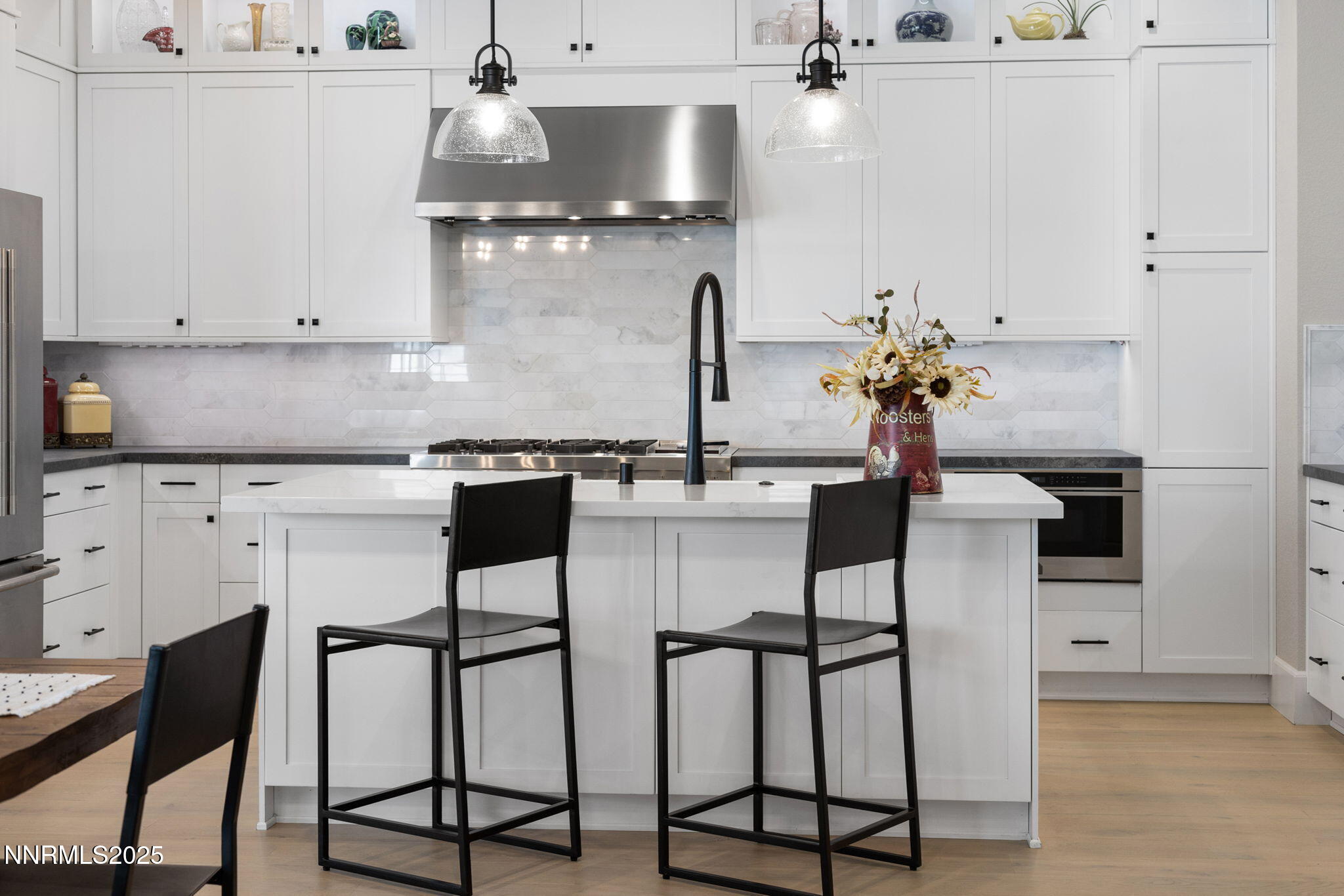 51-web-or-mls-5518 Dapplegray_-40