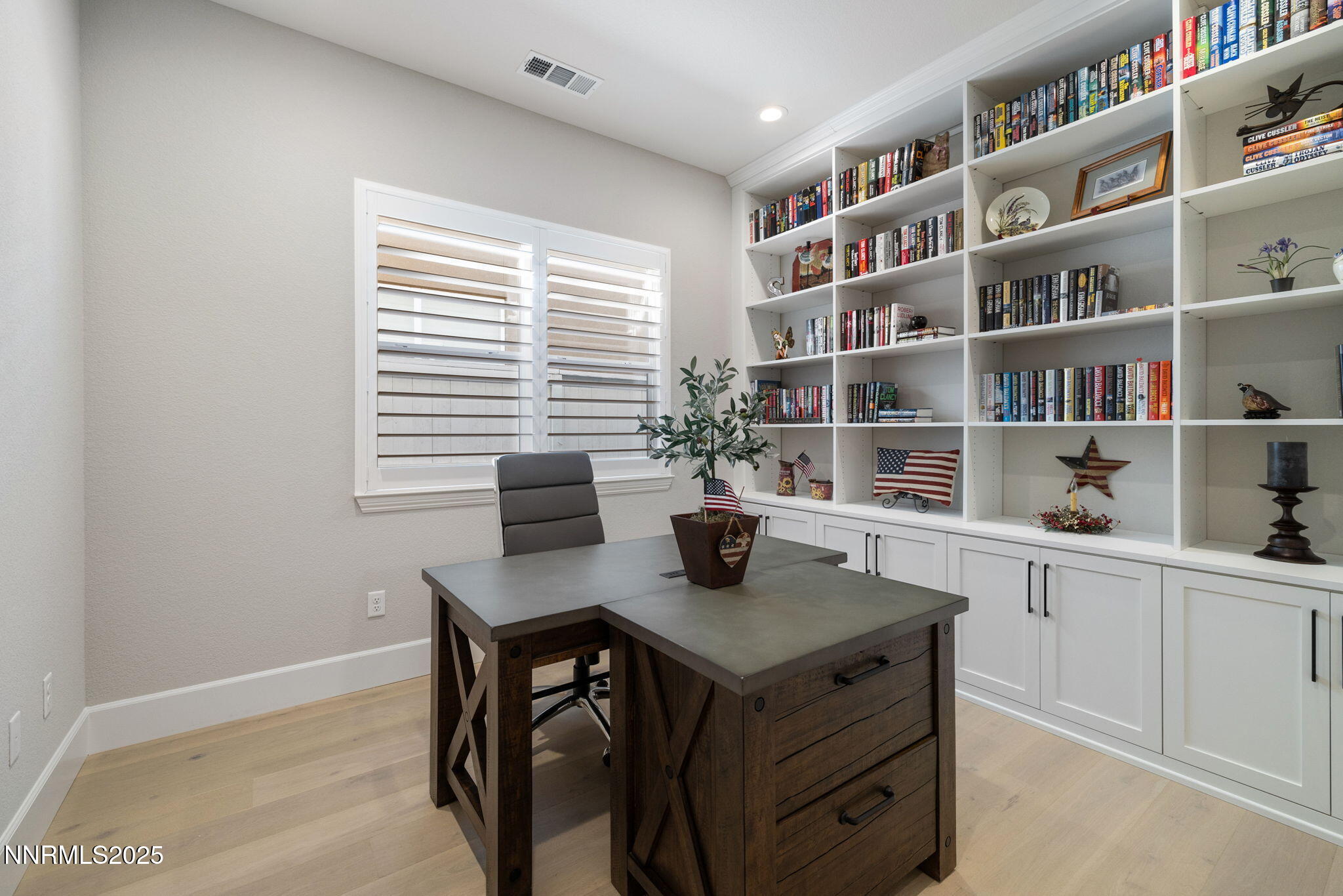 19-web-or-mls-5518 Dapplegray_-9