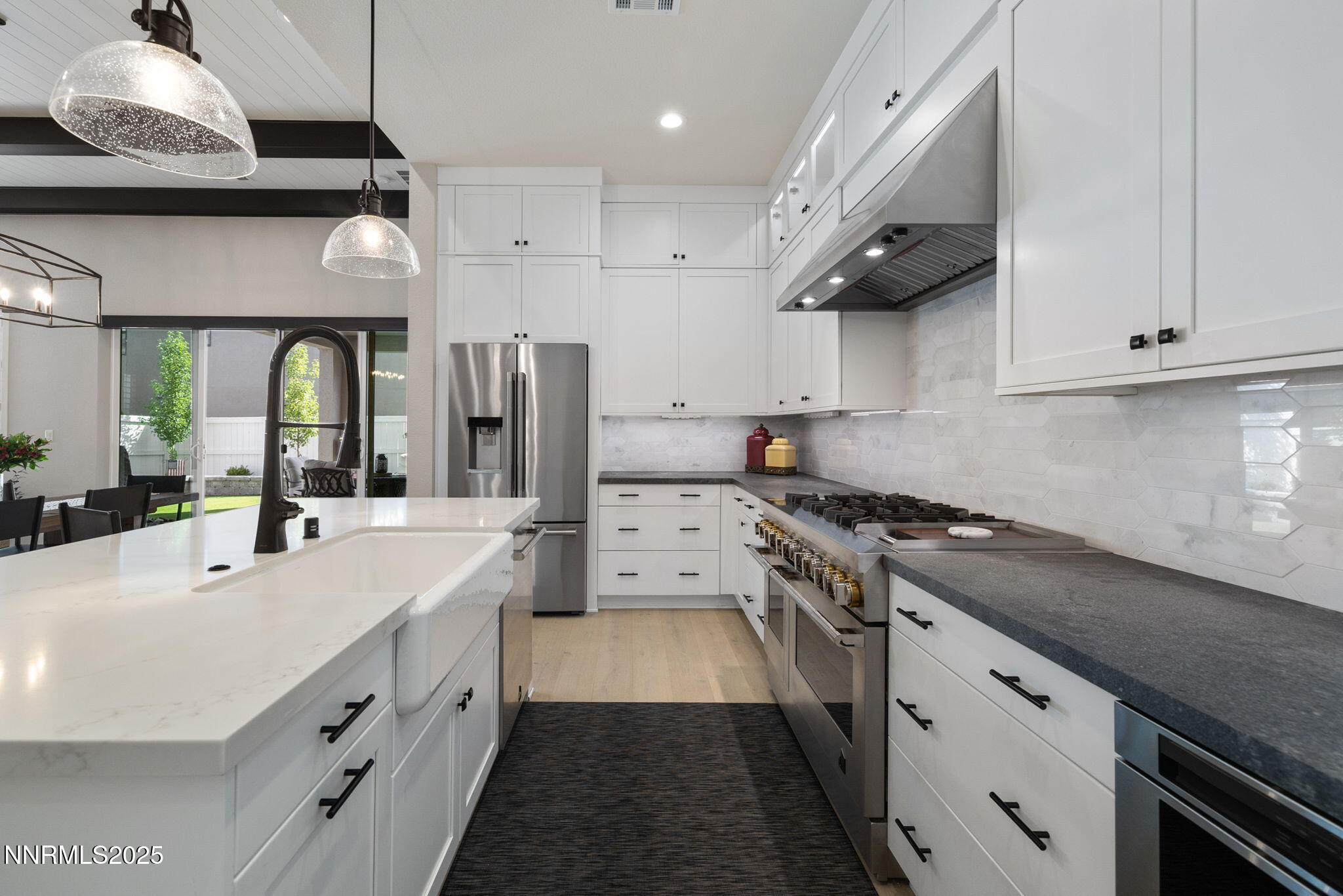 23-web-or-mls-5518 Dapplegray_-13