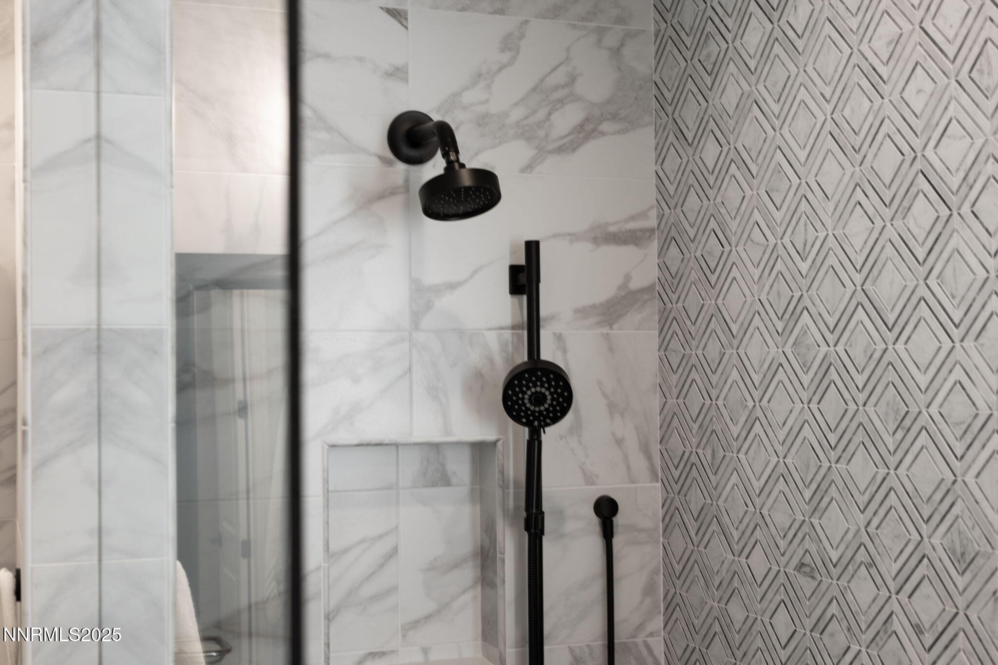 50-web-or-mls-5518 Dapplegray_-42