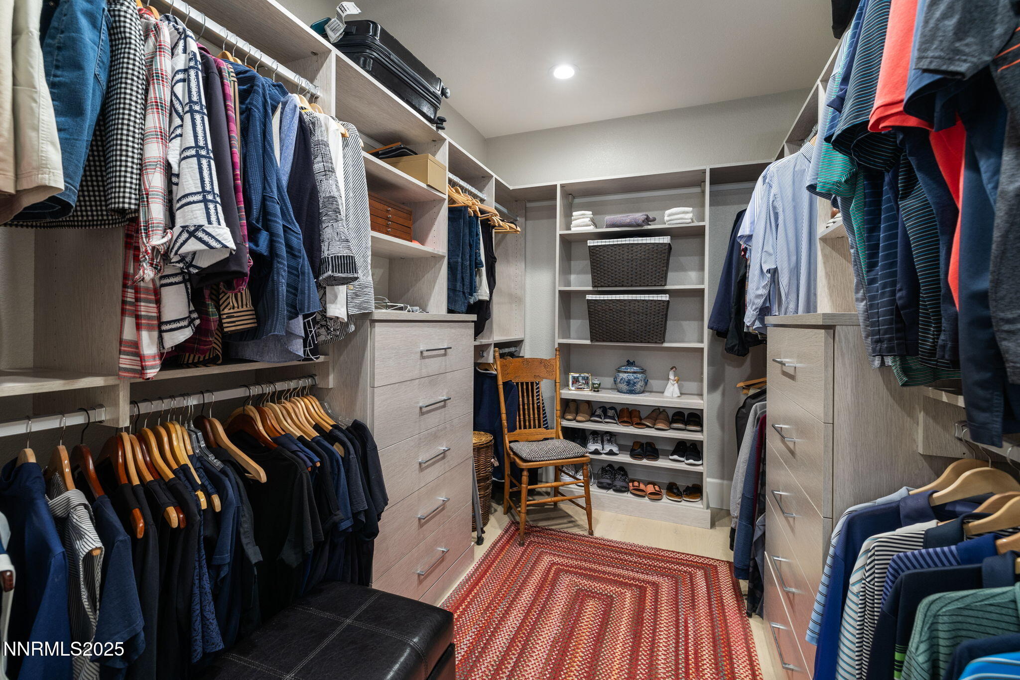 35-web-or-mls-5518 Dapplegray_-25