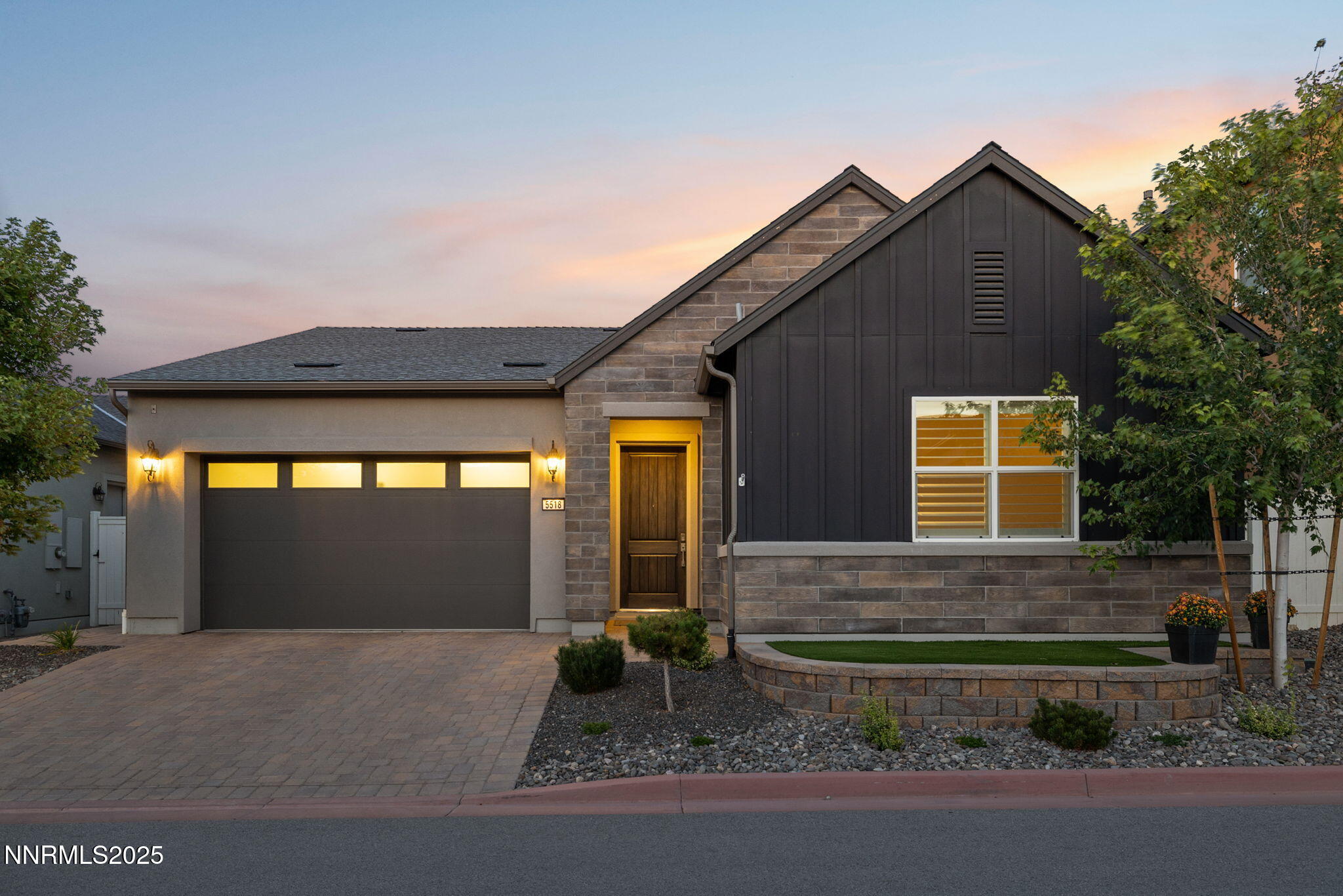 10-web-or-mls-5518 Dapplegray twilight-1