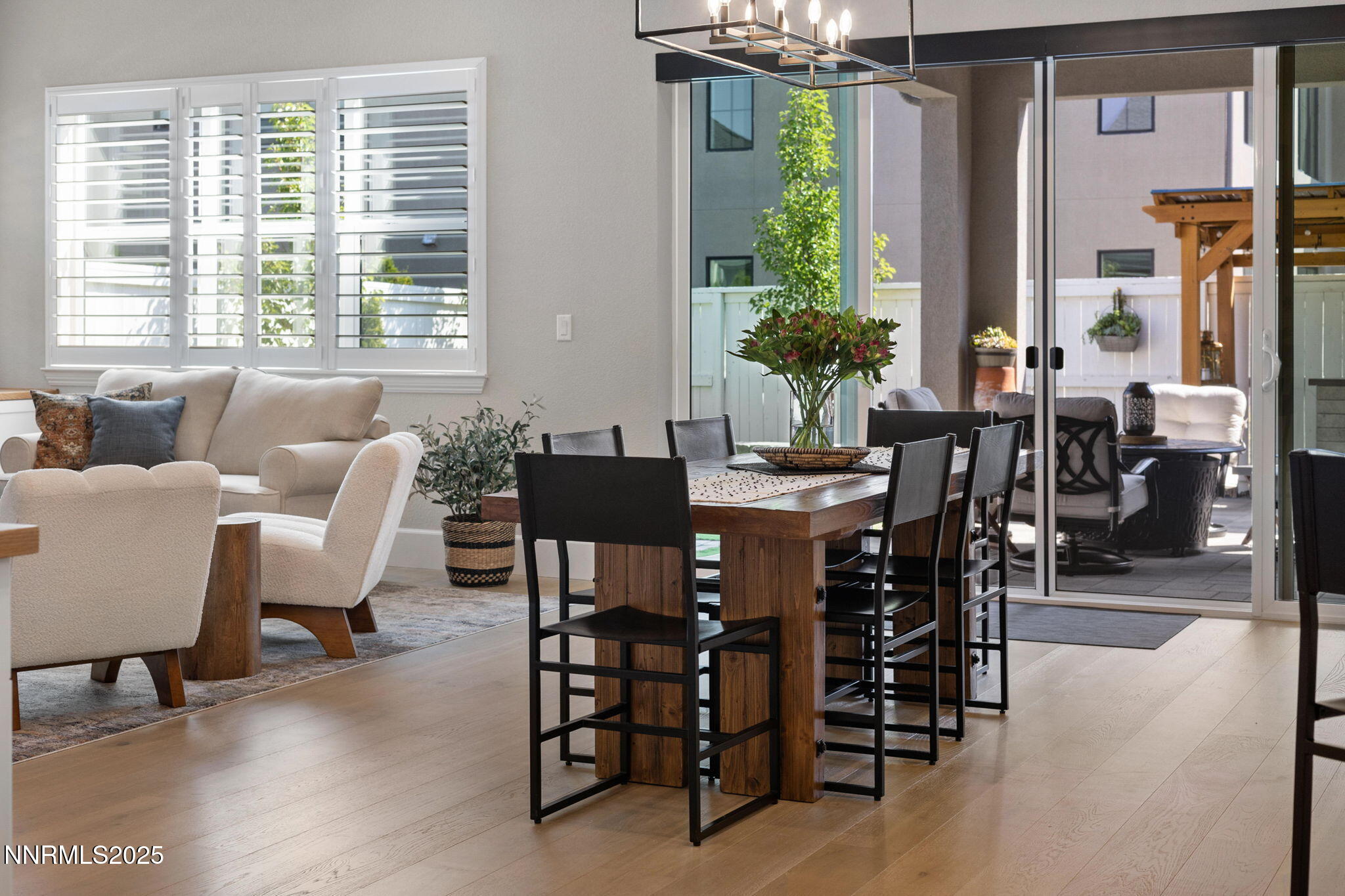 47-web-or-mls-5518 Dapplegray_-37