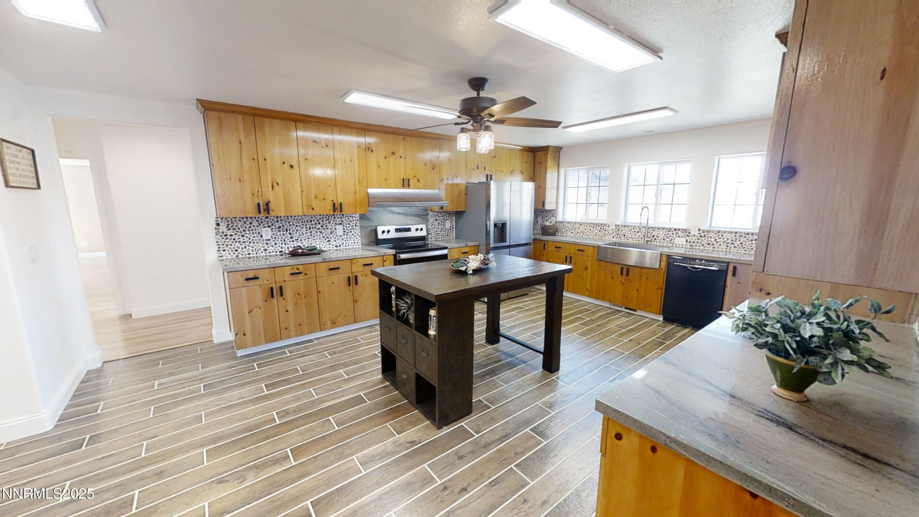 2307CanalRdSTANDARDRES29