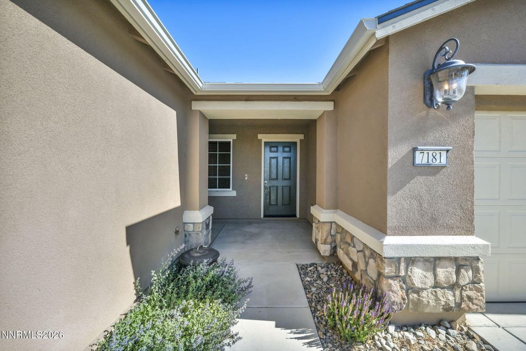 Photo of 7181 Saddlehorn Road, Carson City, NV 89701 (MLS # 260006436)