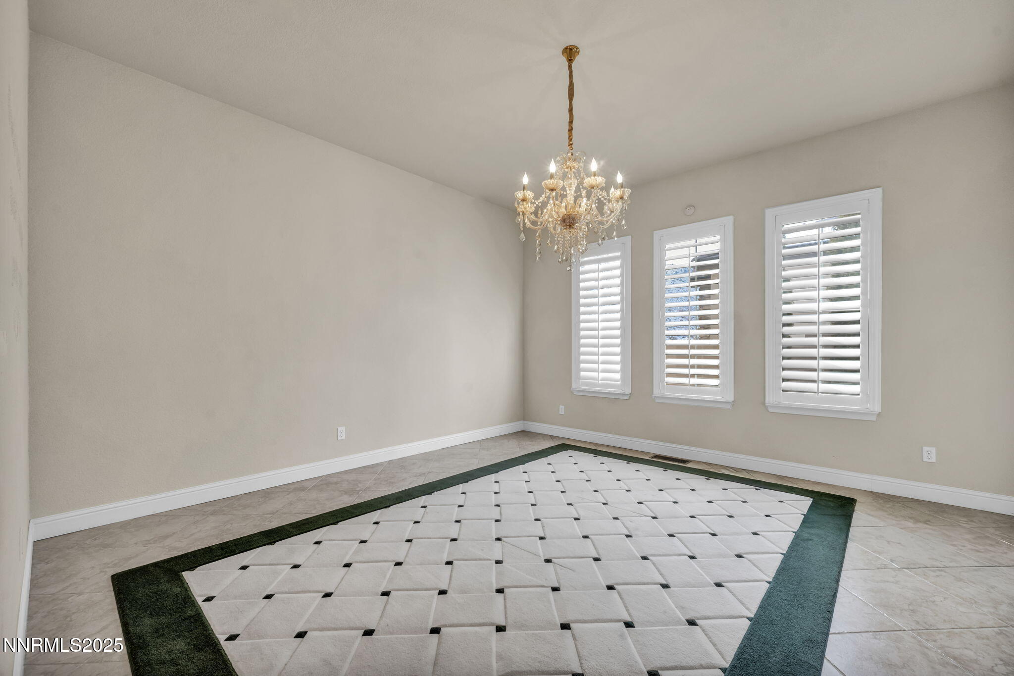 200-web-or-mls-10100-via-ponte