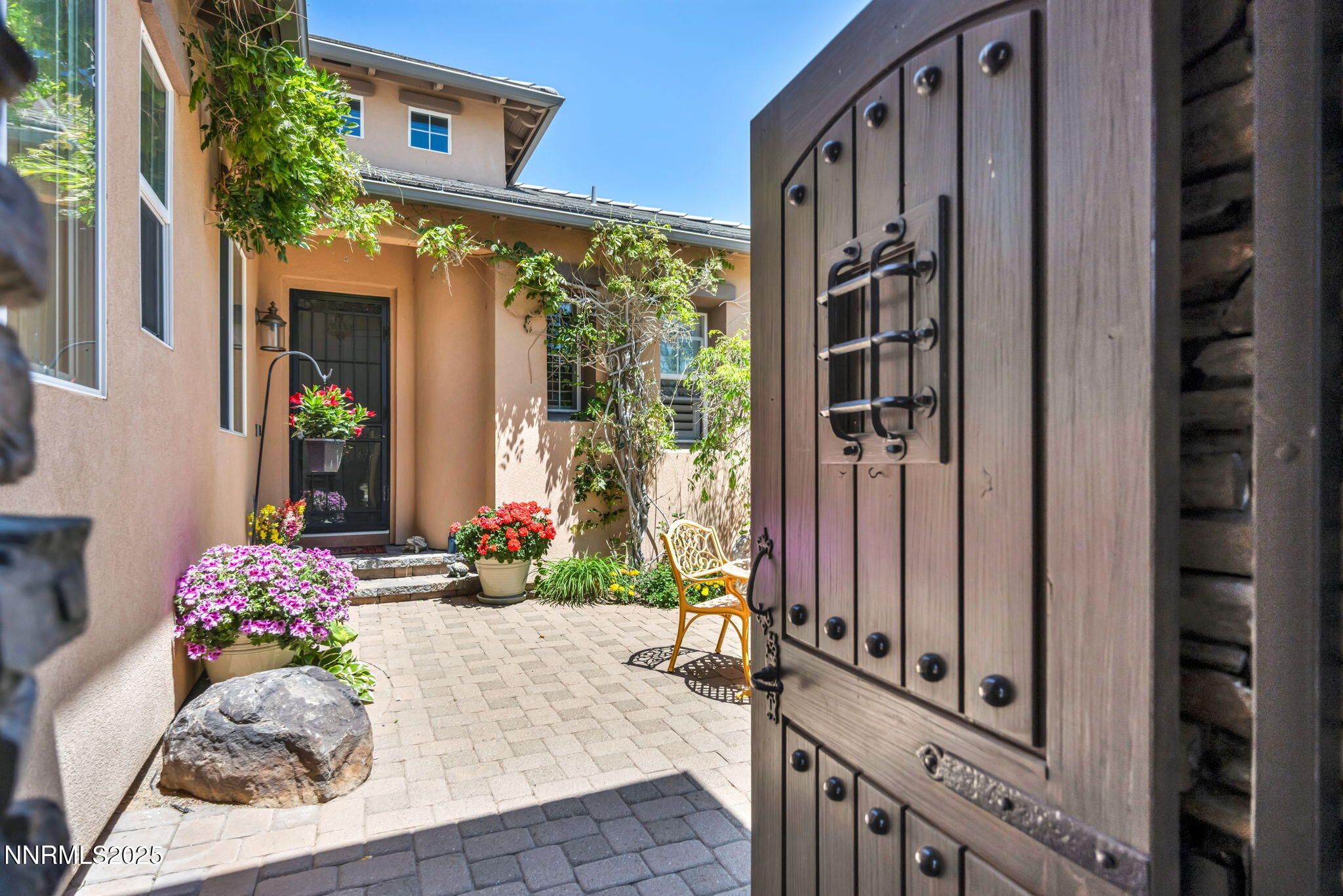 146-web-or-mls-10100-via-ponte