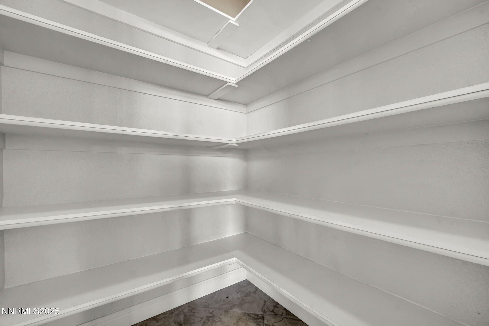 235-web-or-mls-10100-via-ponte