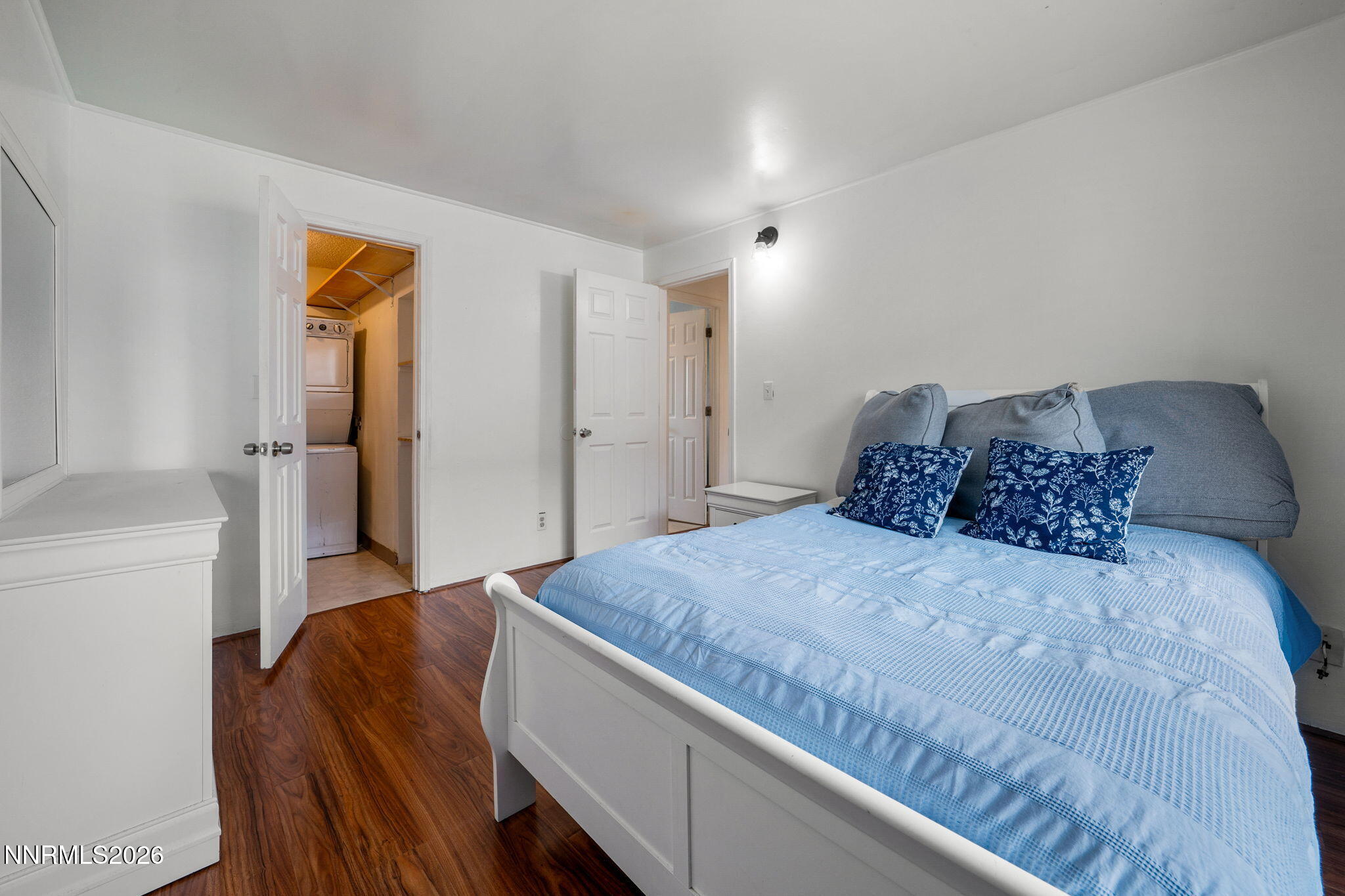 1-web-or-mls-3923 Clear Acre Ln 178-2