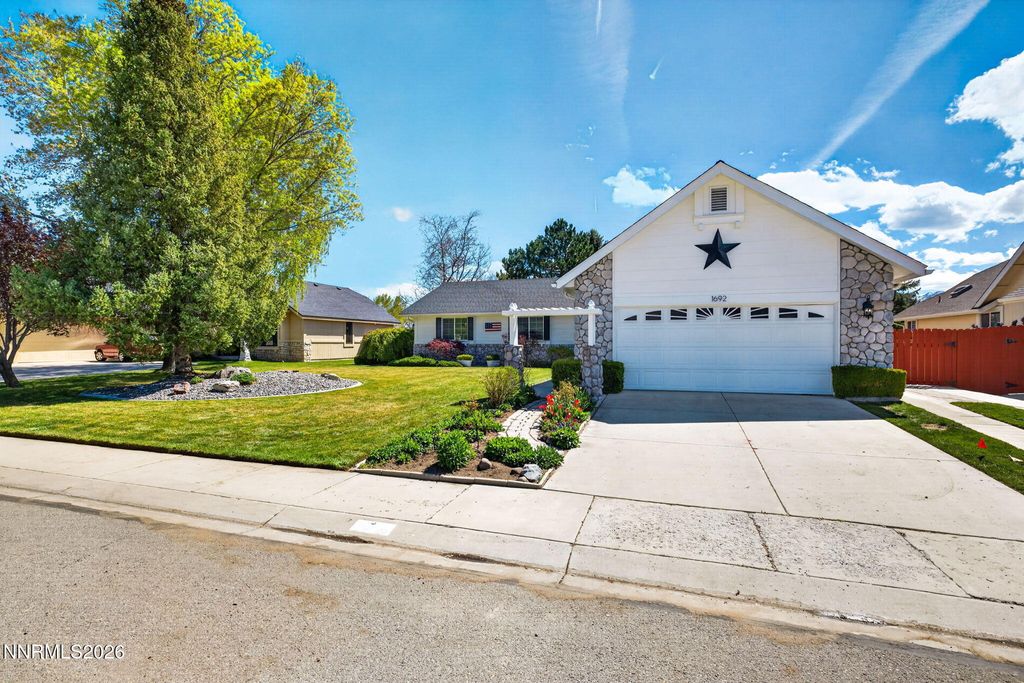 Photo of 1692 Lantana Drive, Minden, NV 89423 (MLS # 260004181)