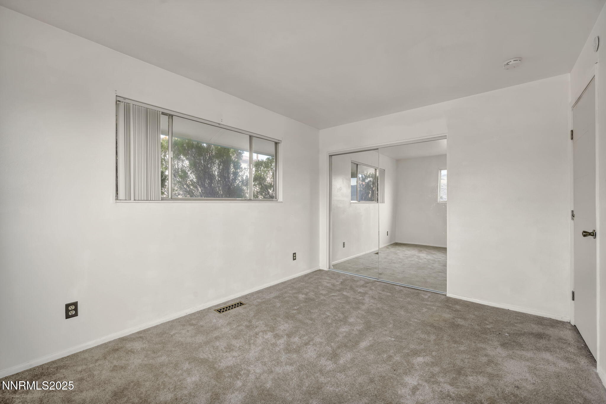 57-web-or-mls-3200-lodestar-ln