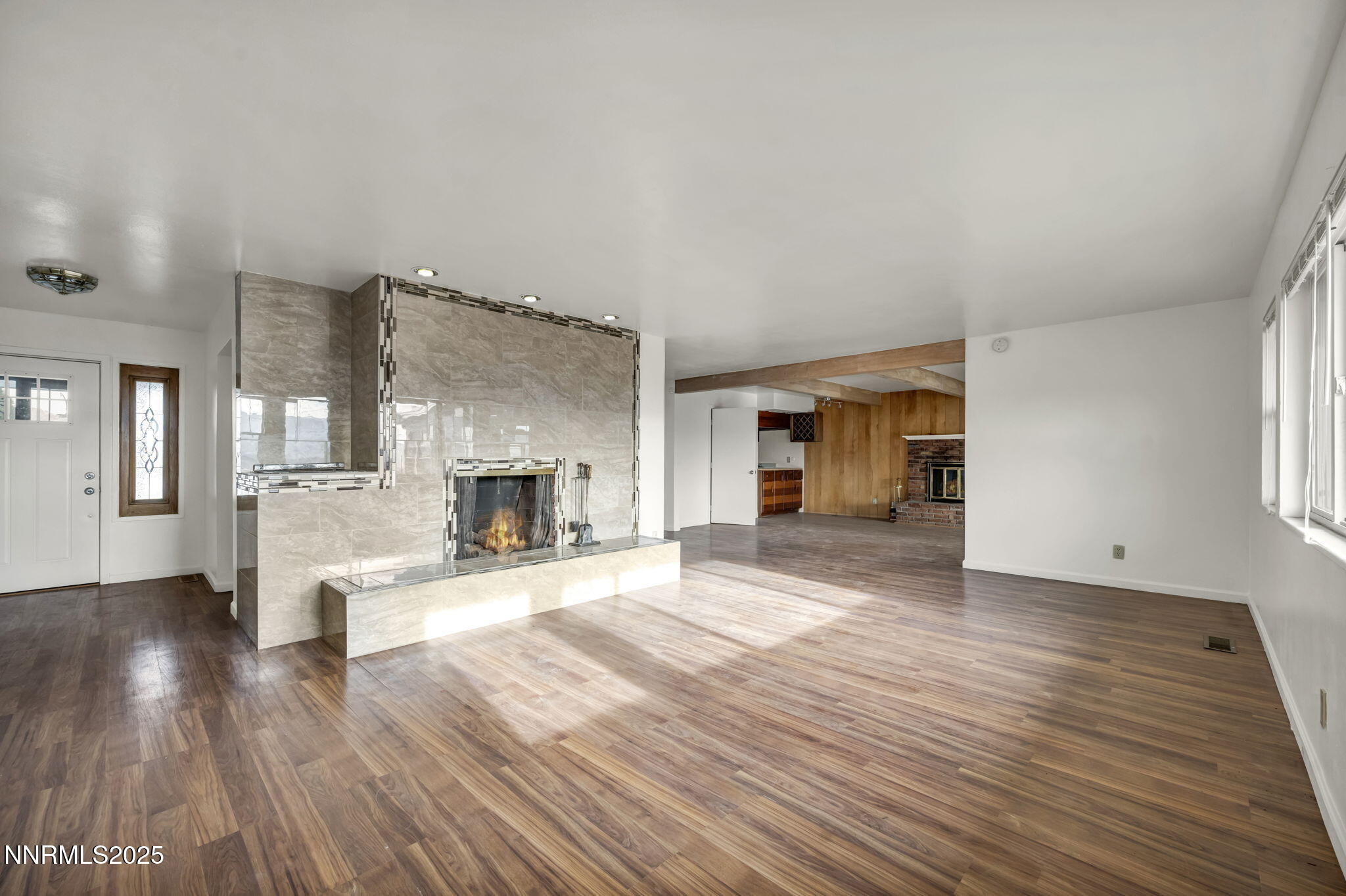 45-web-or-mls-3200-lodestar-ln