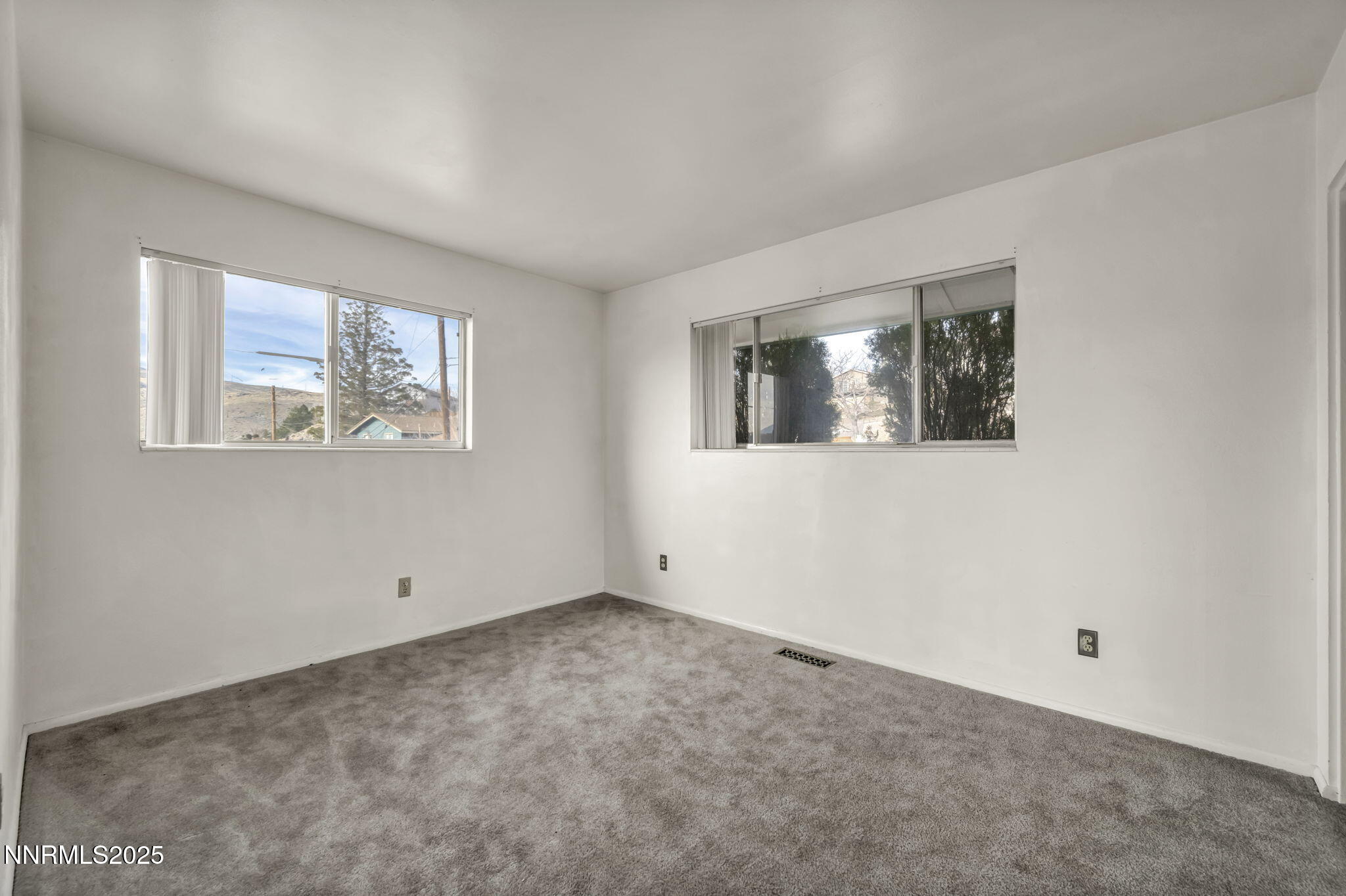 56-web-or-mls-3200-lodestar-ln