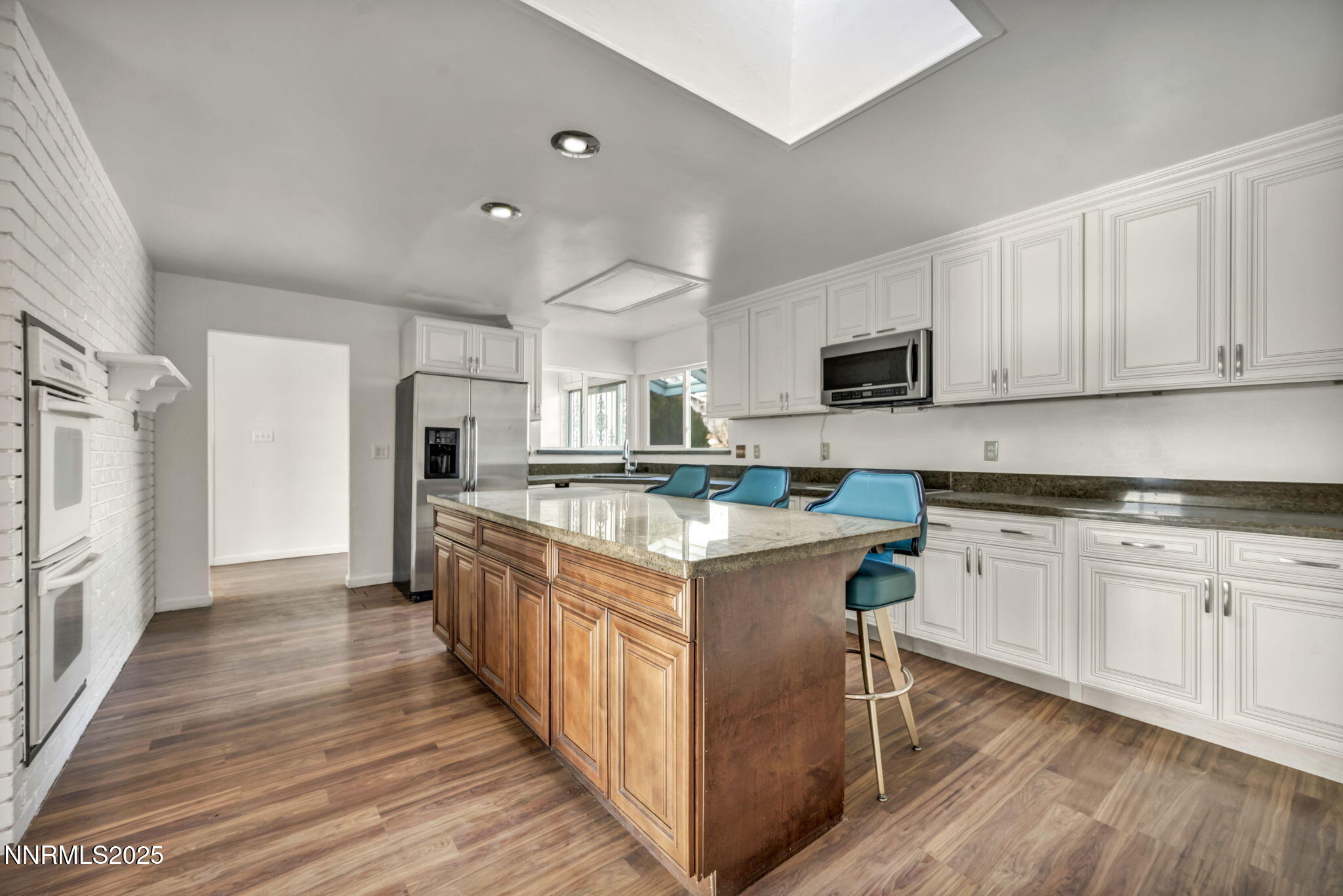 48-web-or-mls-3200-lodestar-ln