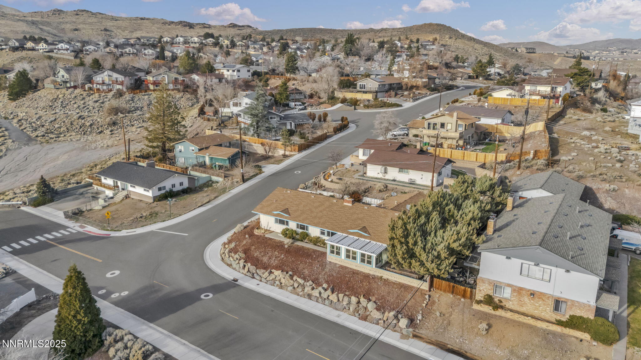 28-web-or-mls-3200-lodestar-ln