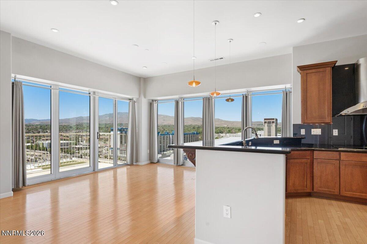 15-200 W 2nd Street Unit 1604 Reno NV 89